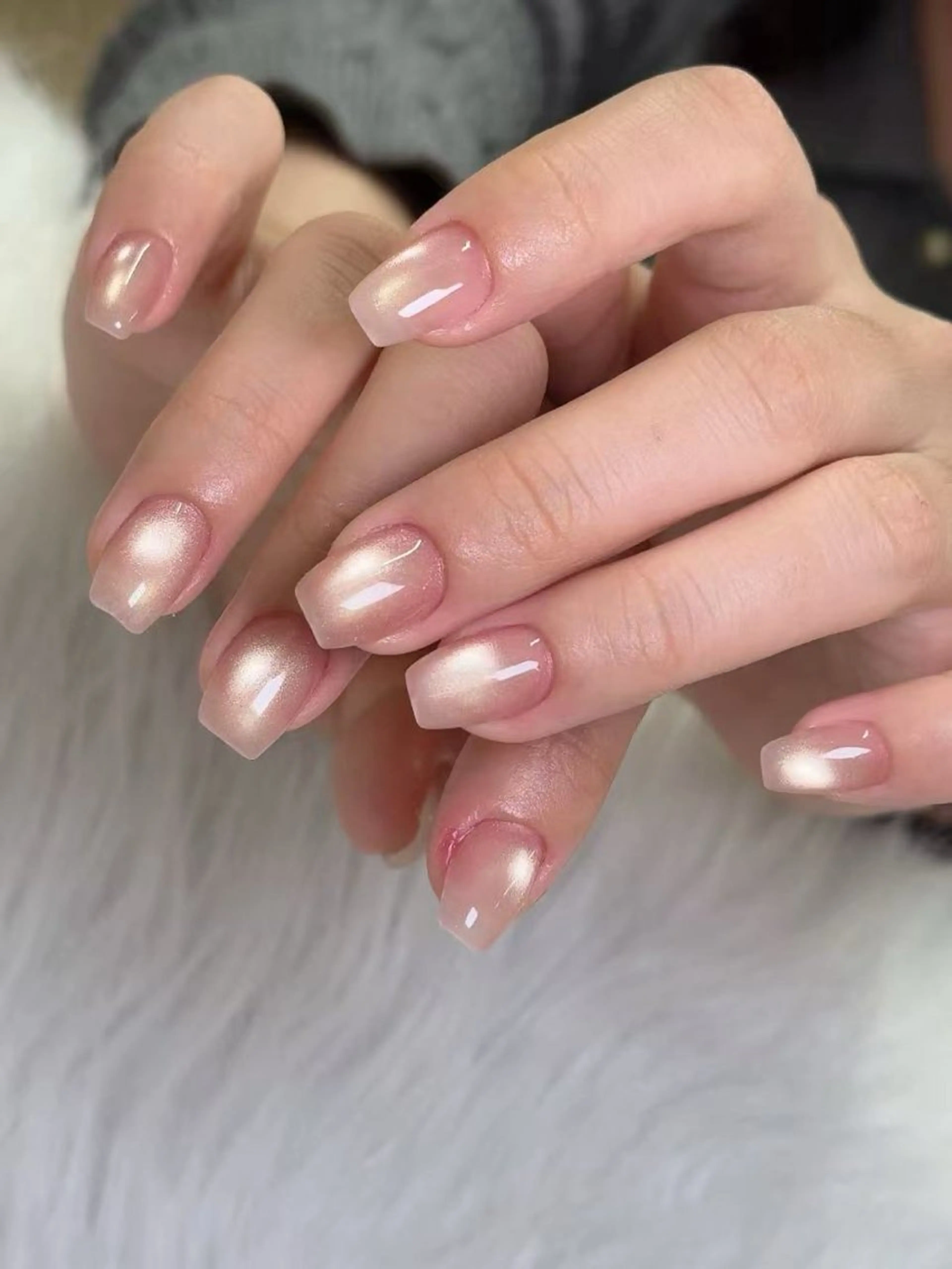 ネイル ハンドネイル グロー ネイルのネイルデザイン