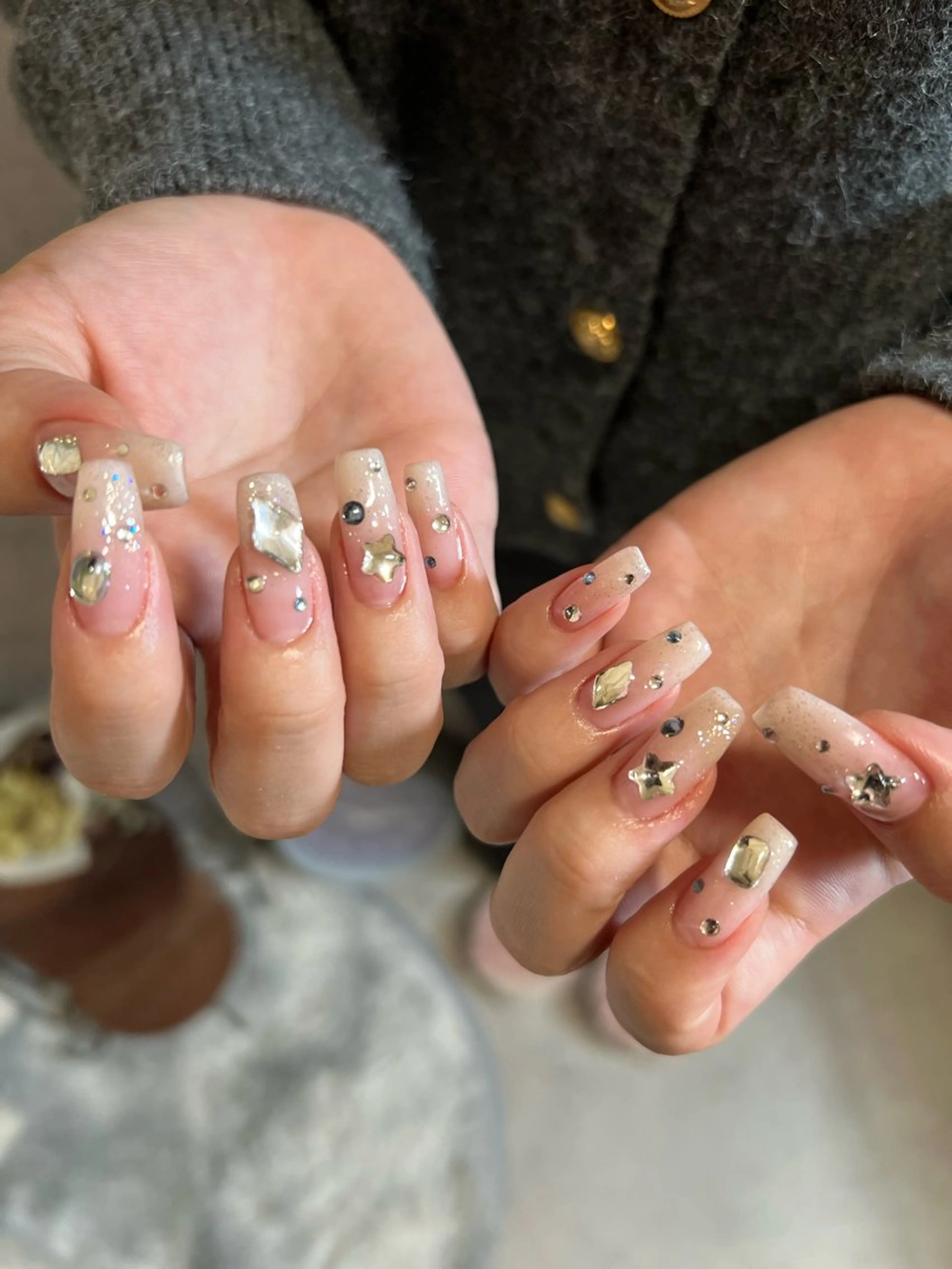 ネイル キラキラネイル ハンドネイル Nail by EN 🪽Amiのネイルデザイン