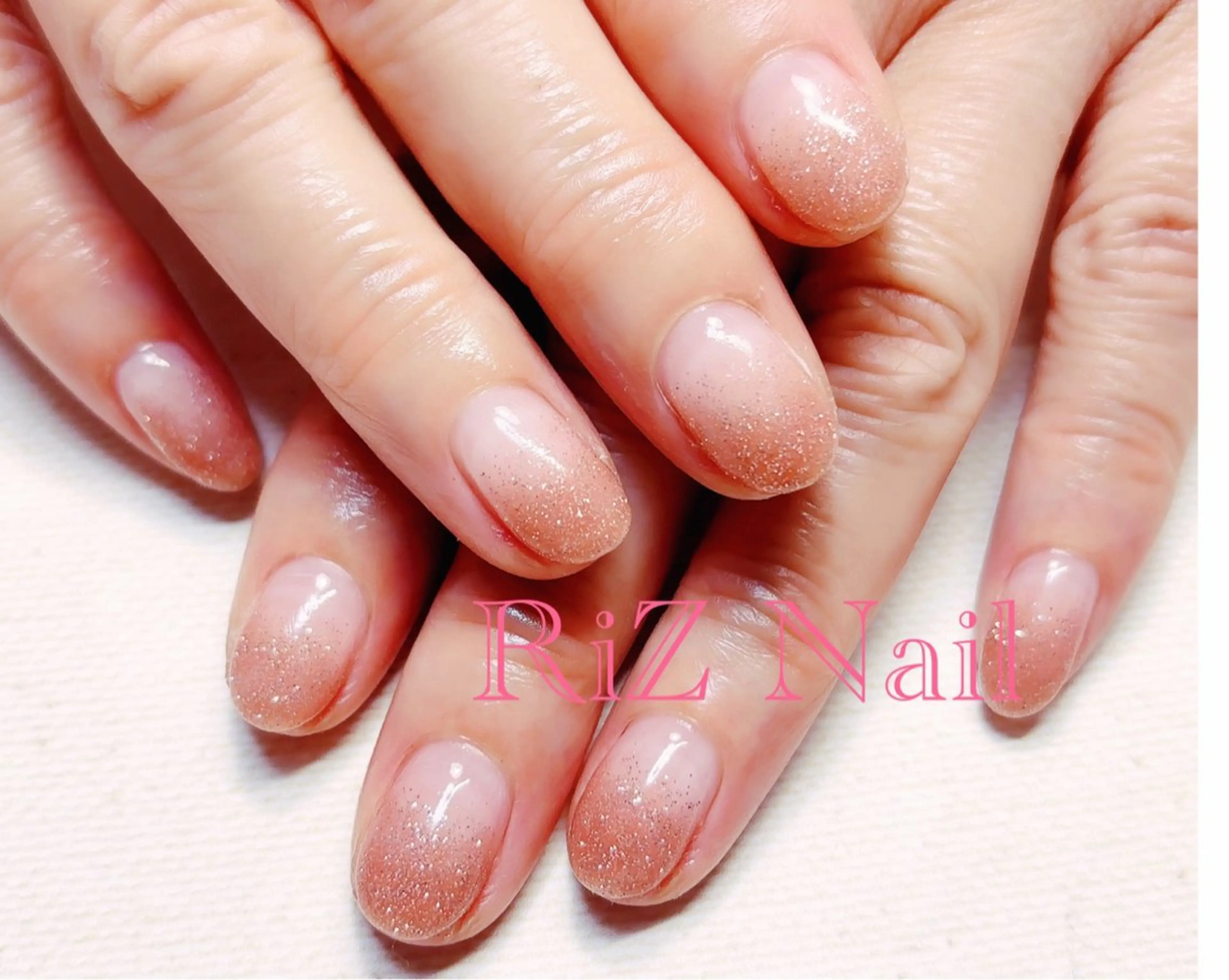 ネイル フラッシュネイル グラデーション RiZ nail salonのネイルデザイン