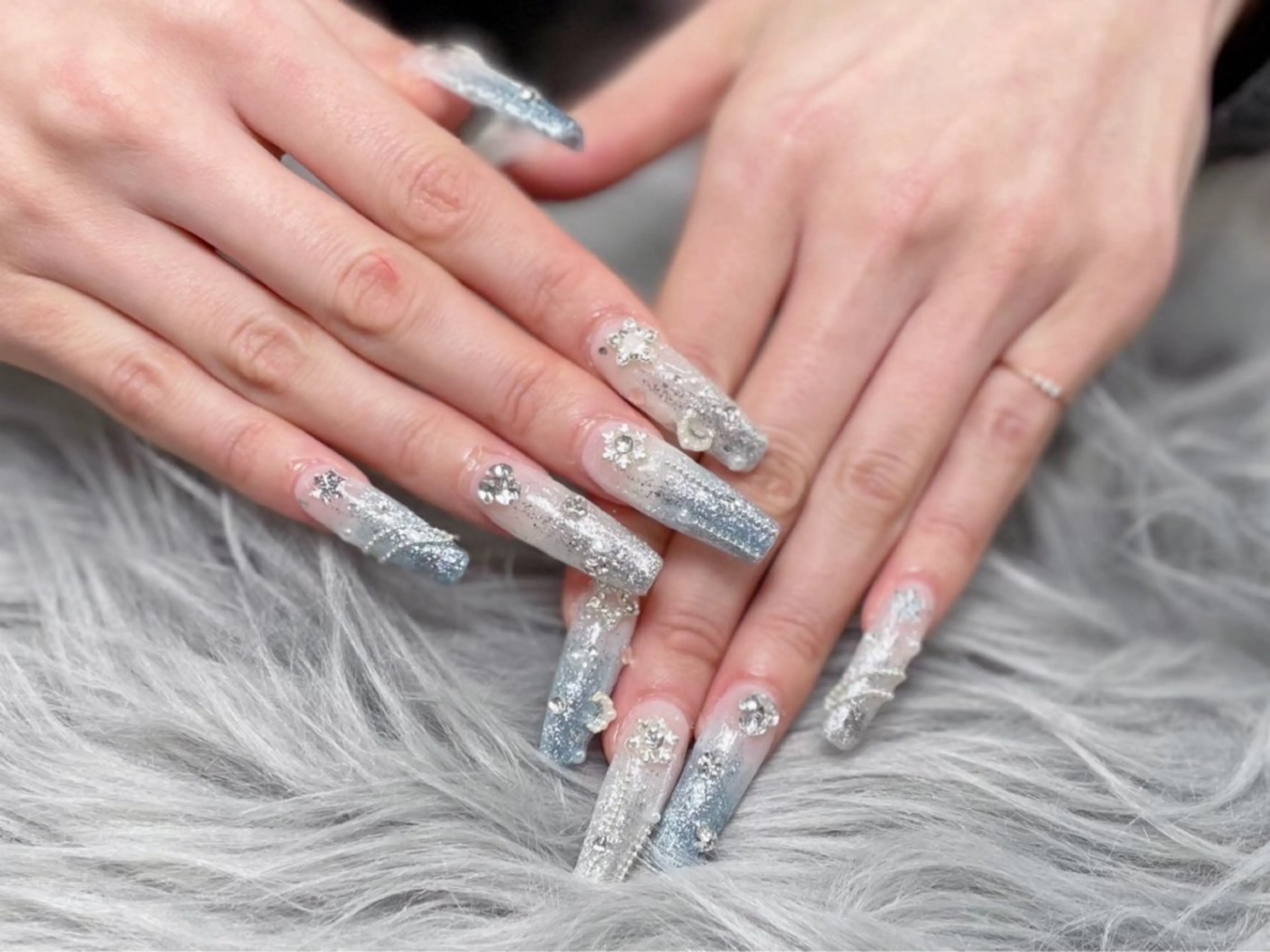 ネイル lucky nail 歌舞伎町のネイルデザイン