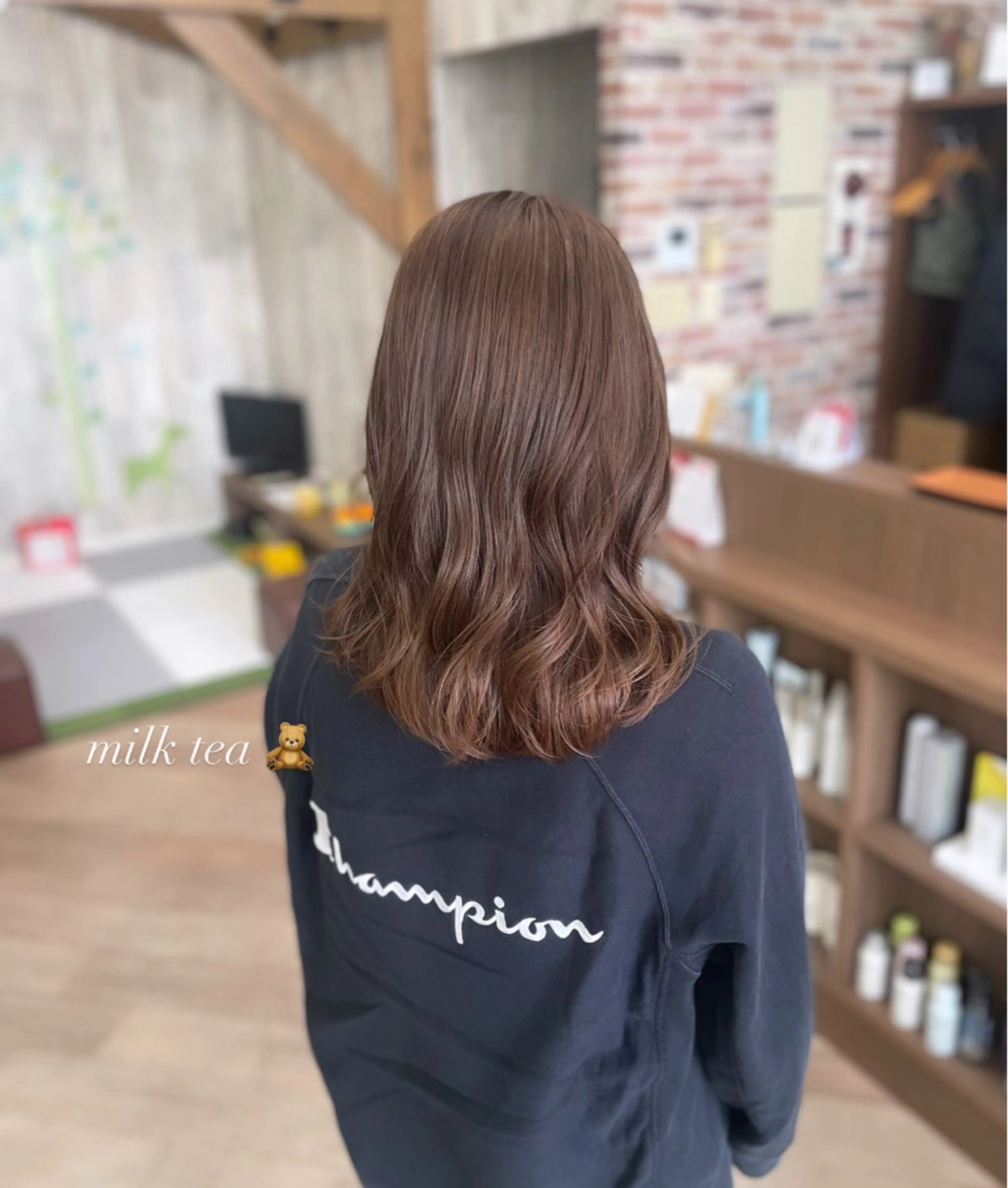 ロング カラー 透明感カラー シミズ カエデ🍁のヘアスタイル