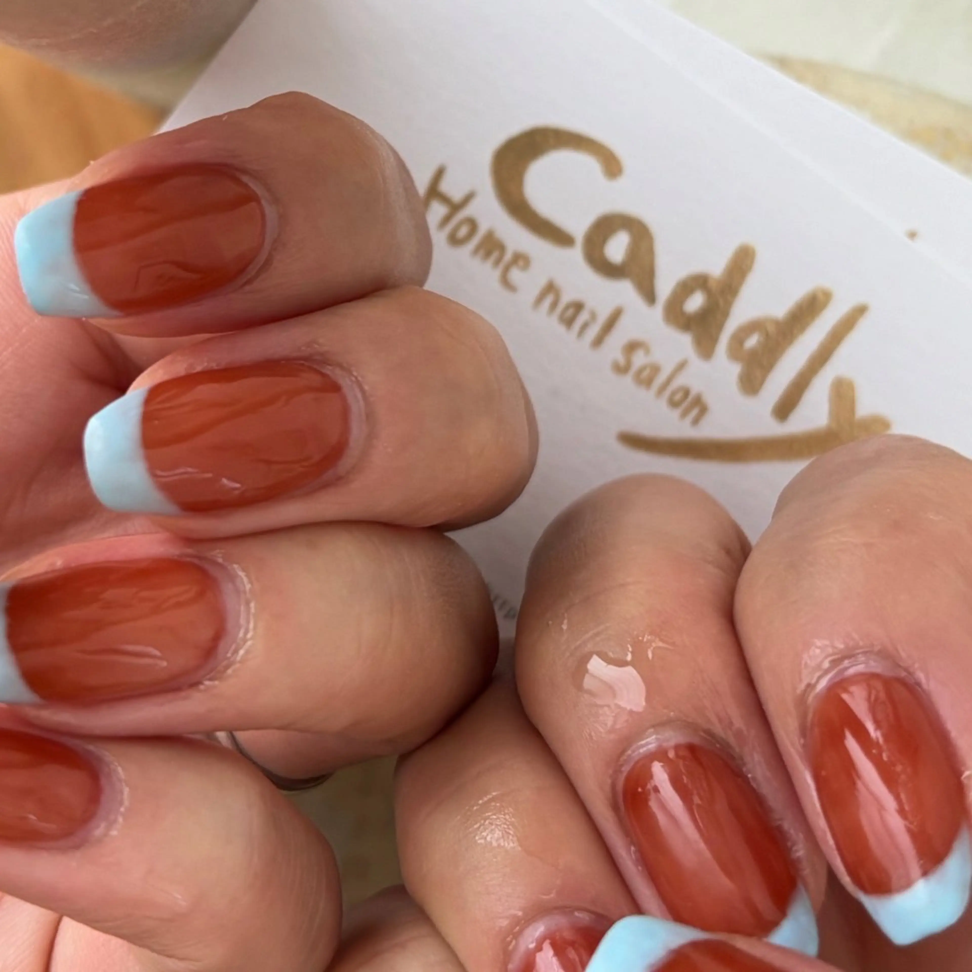 ネイル フレンチネイル caddly naoのネイルデザイン