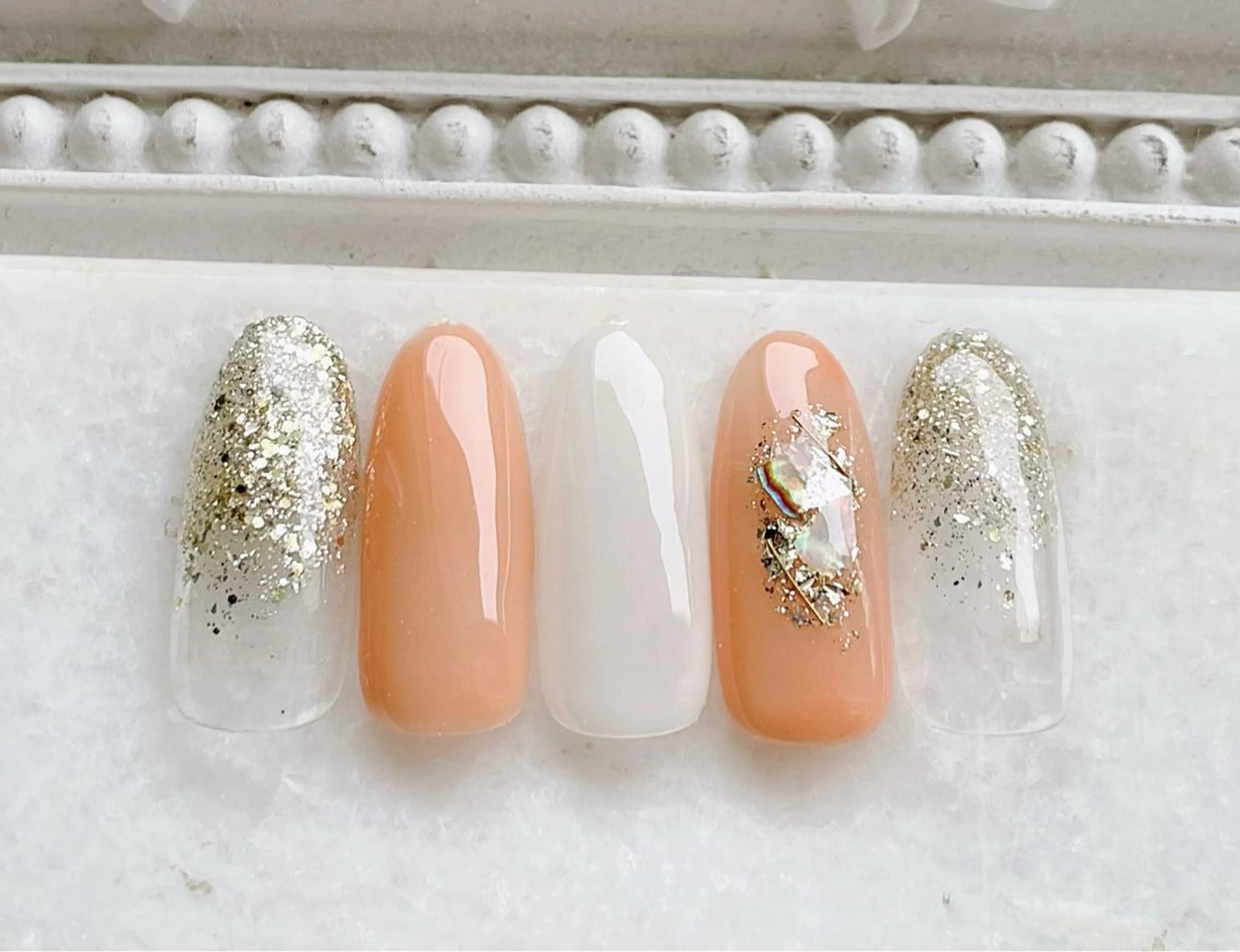 ネイル ジェルネイル キラキラネイル パラジェル ハンドネイル Satomi  のネイルデザイン