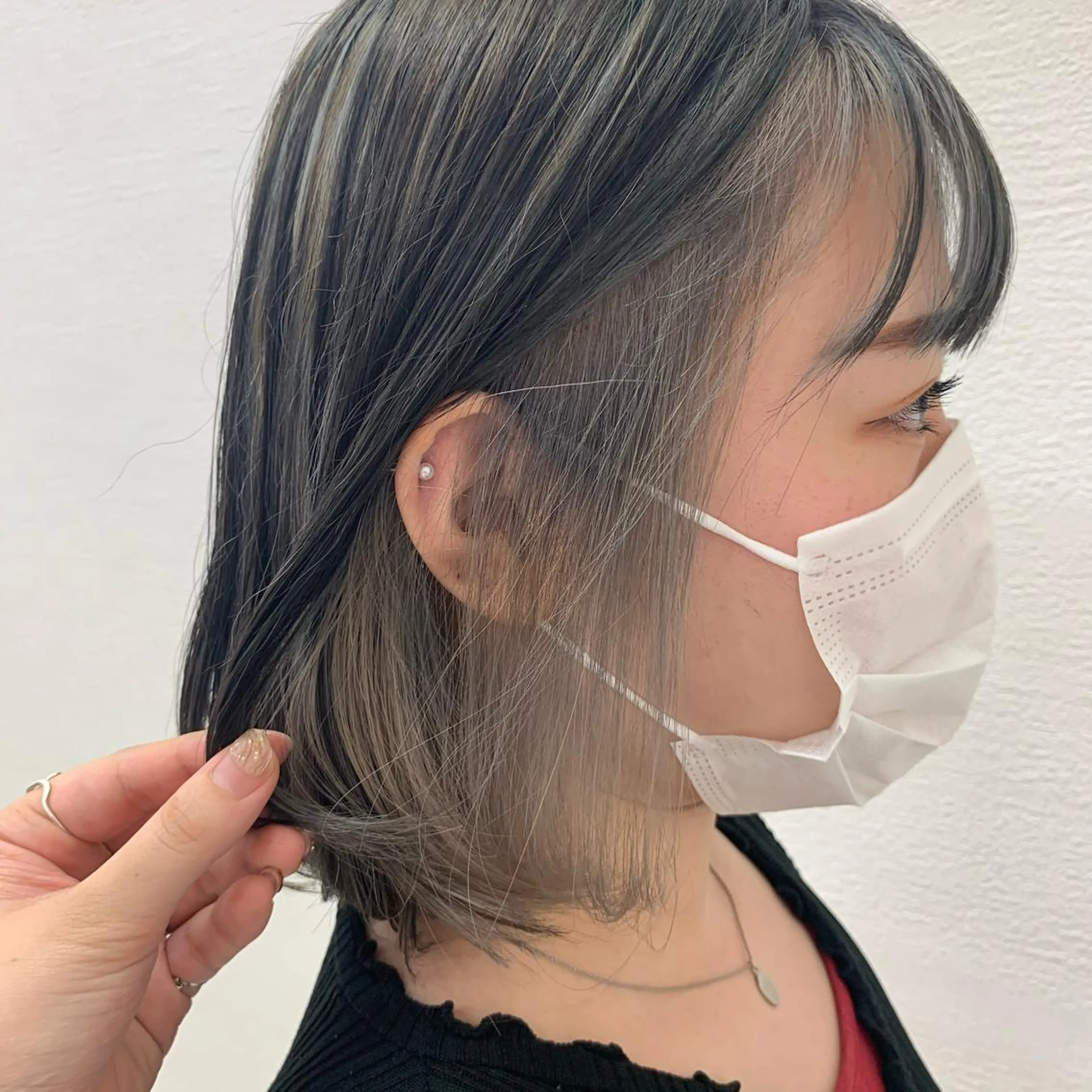 ミディアム ウスイ ハルカのヘアスタイル