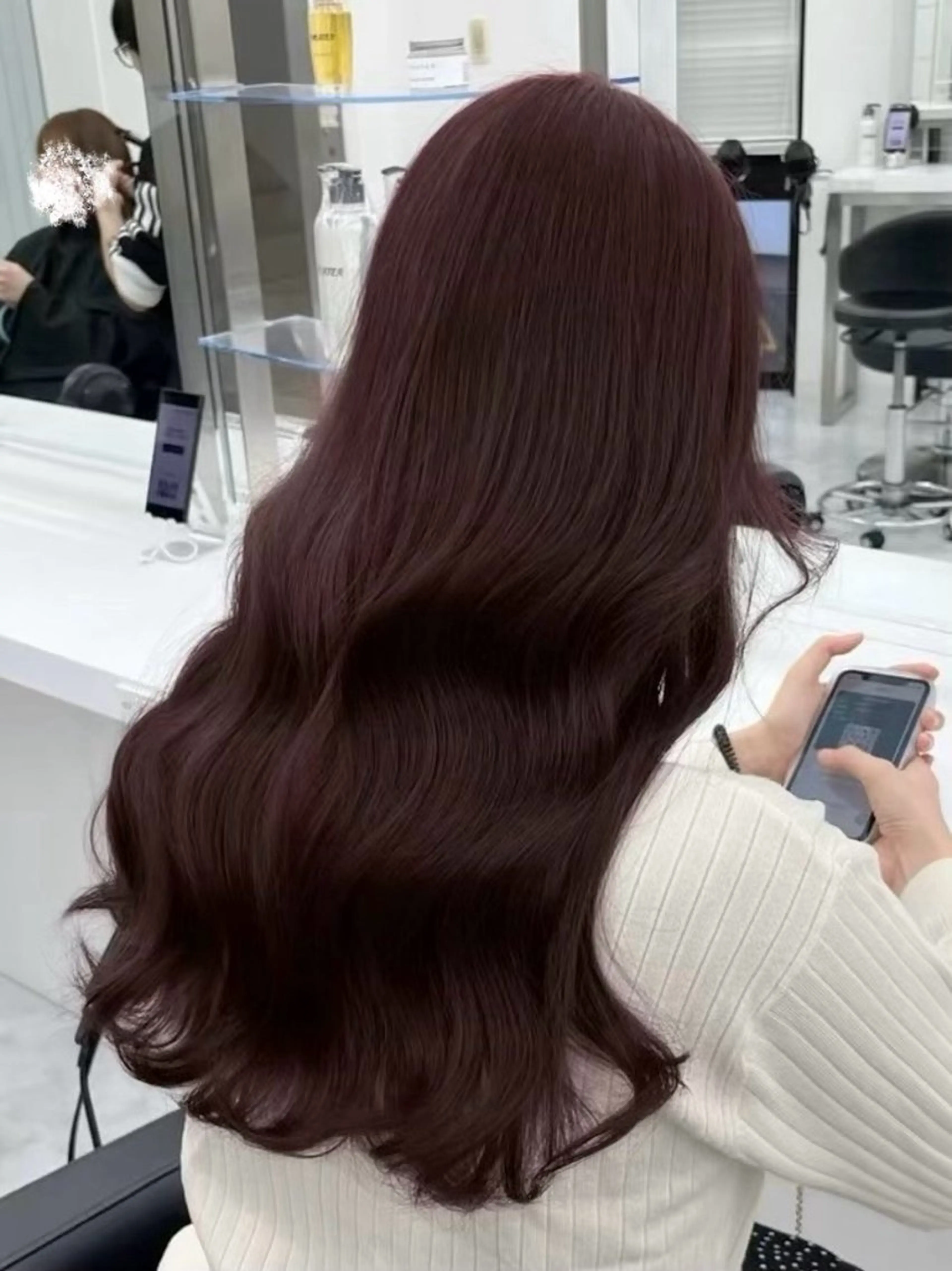 ロング カラー 🖤ハイトーン× レイヤー🖤SARAのヘアスタイル