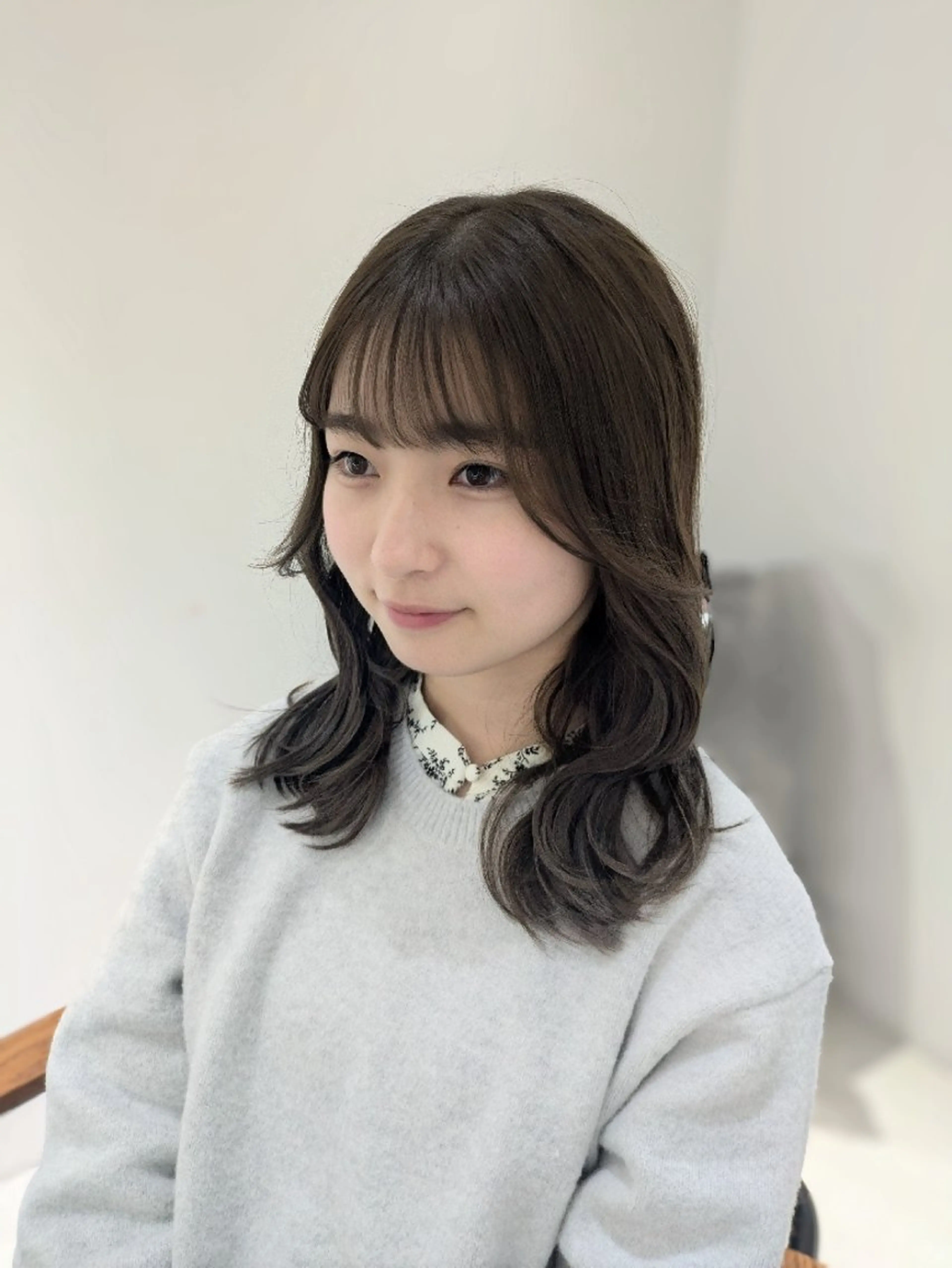 セミロング カラー グレージュ オリーブグレージュ オリーブグレー 顔まわりレイヤー 顔周りカット カット ヘアカラー トリートメント 髪質改善/韓国メンズ カット&パーマ 猿川のヘアスタイル