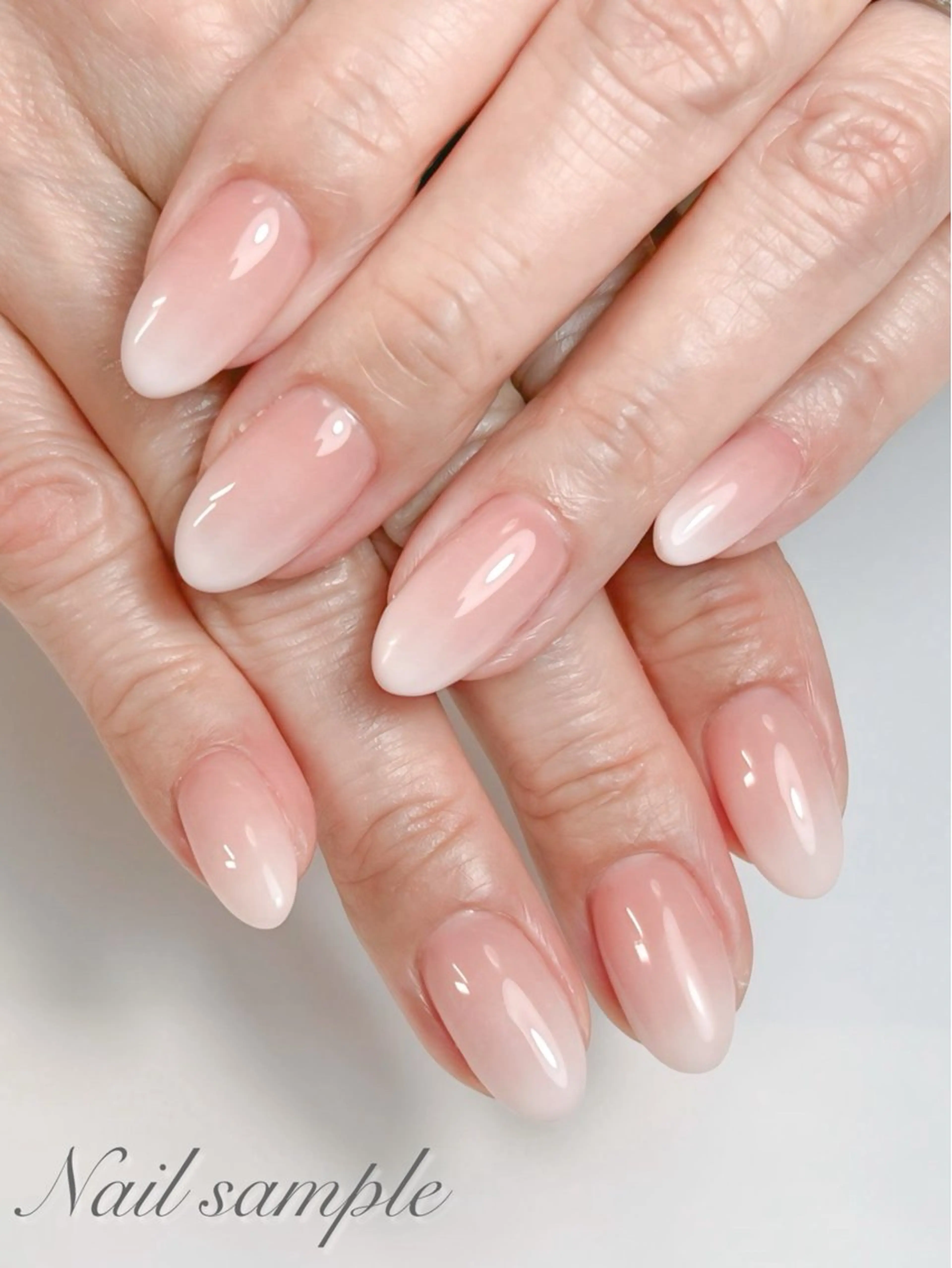 ネイル ジェルネイル グラデーション オフィスネイル ピンク シンプルネイル ハンドネイル ハンドケア nail shizukaのネイルデザイン