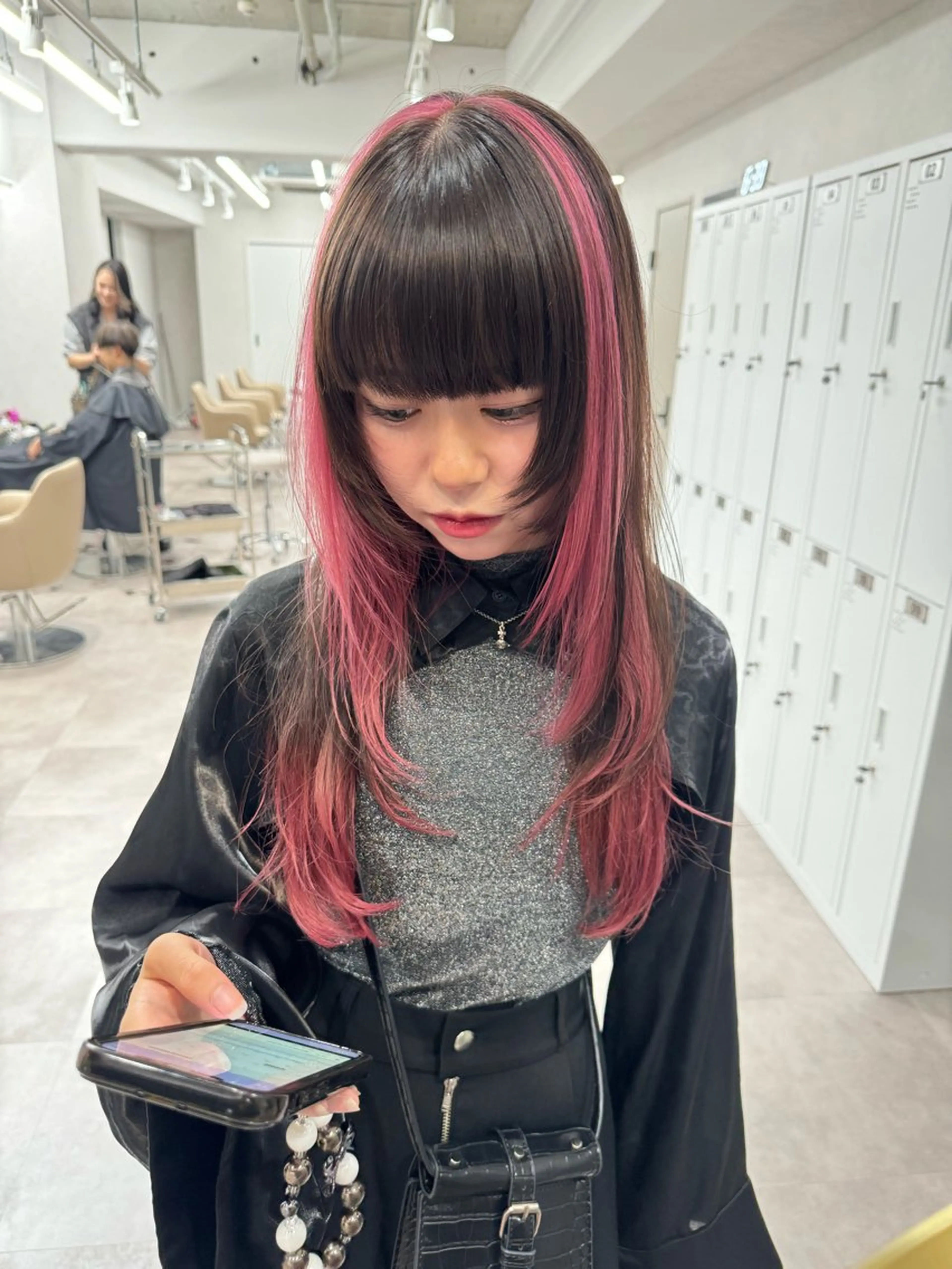 ロング ヘアカラー トリートメント ハイトーンイヤ リングカラー清水隆央のヘアスタイル