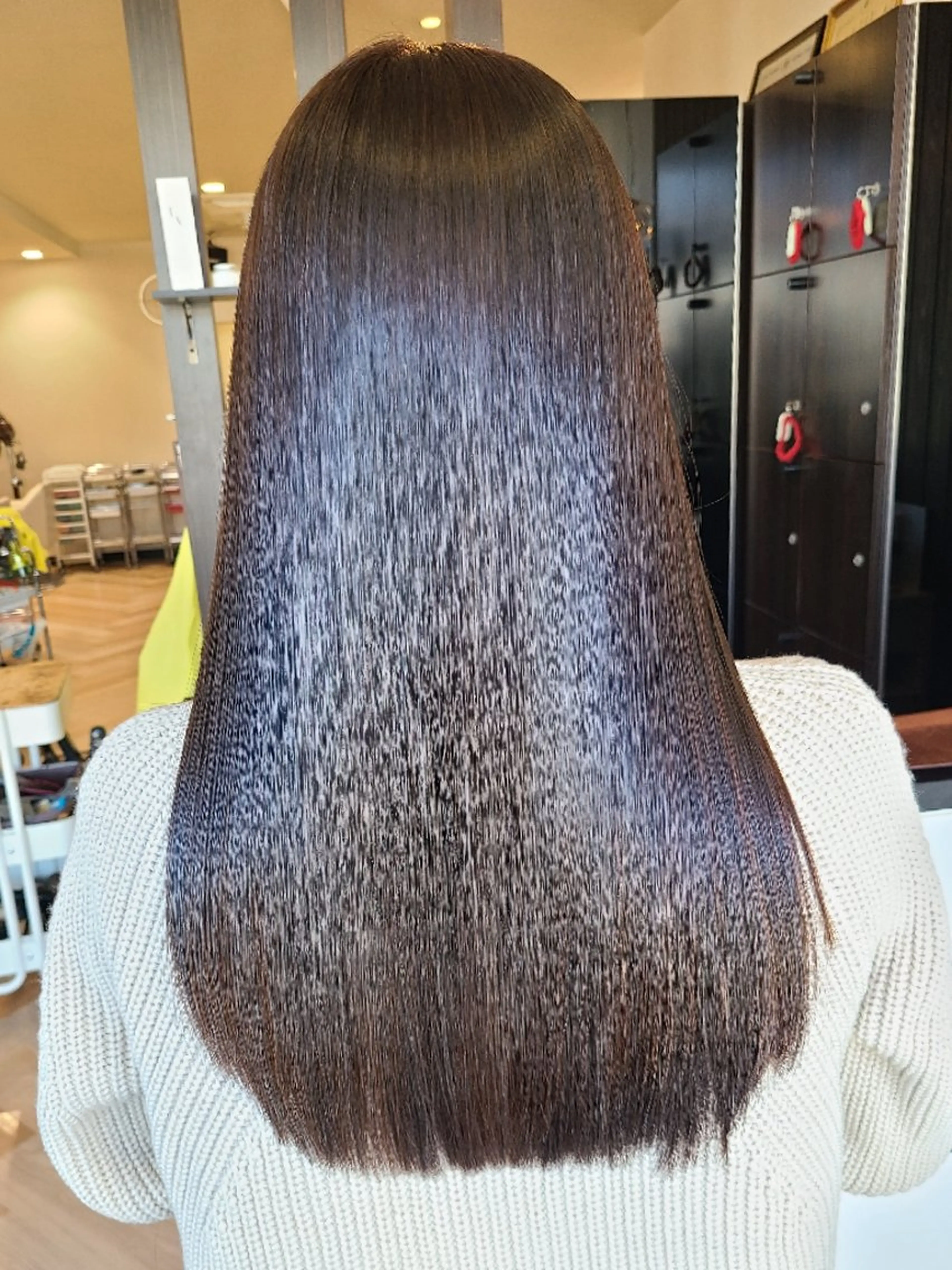 セミロング カット ヘアカラー 髪質改善講師監修 ZEROのヘアスタイル