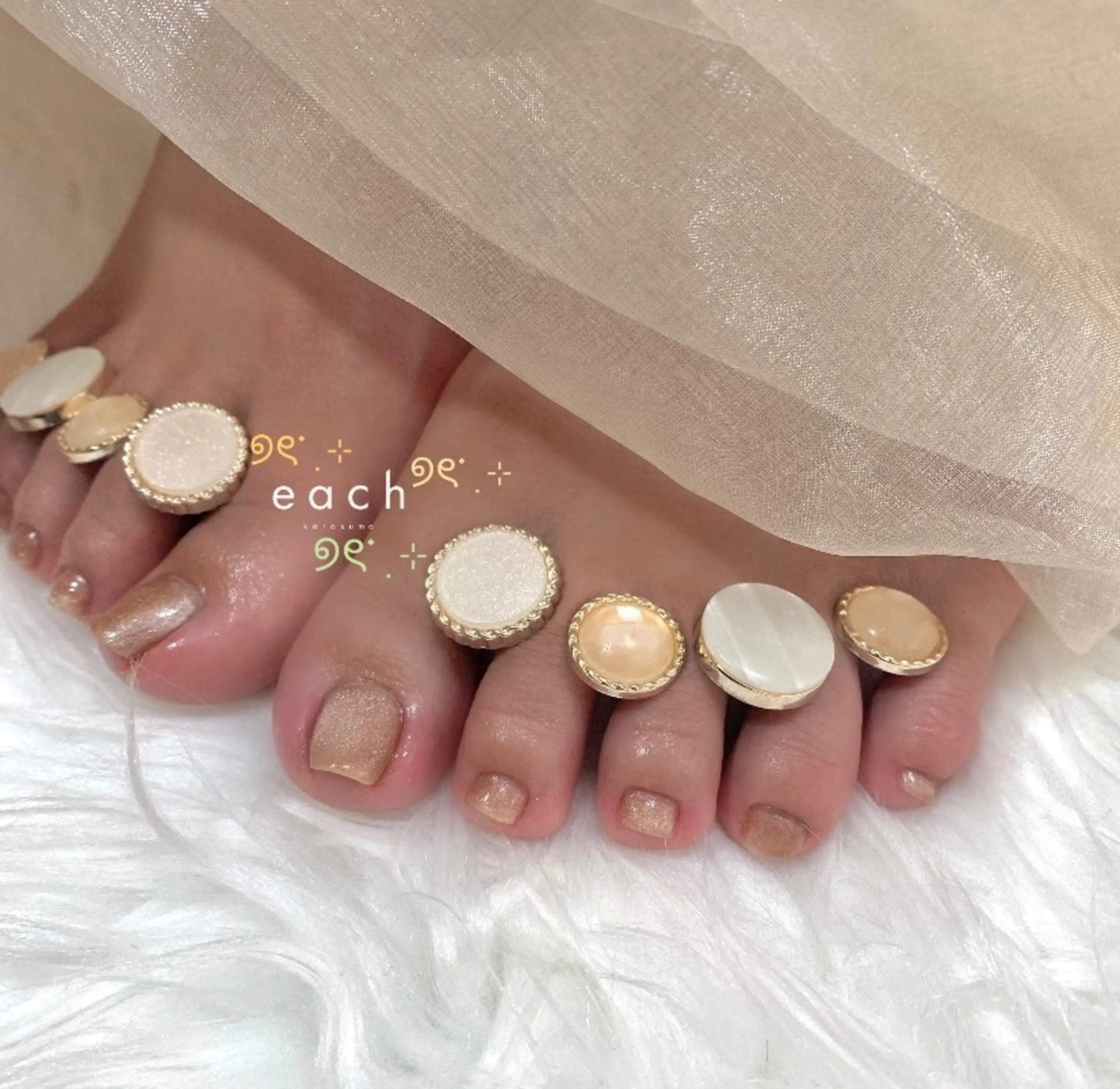 ネイル マグネットネイル each Hibikiのネイルデザイン