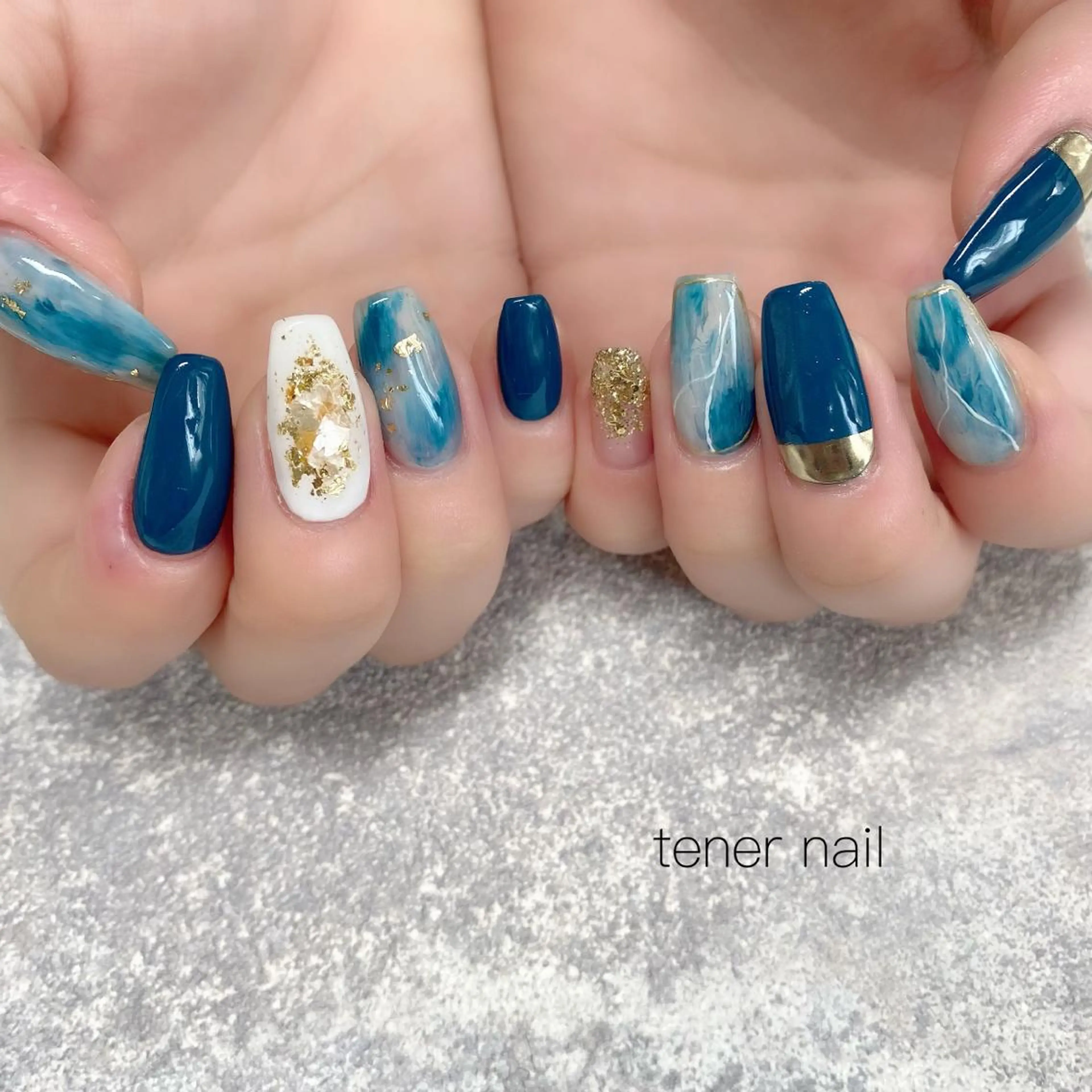 ネイル ネイビー ニュアンスネイル テネルネイル tener nailのネイルデザイン