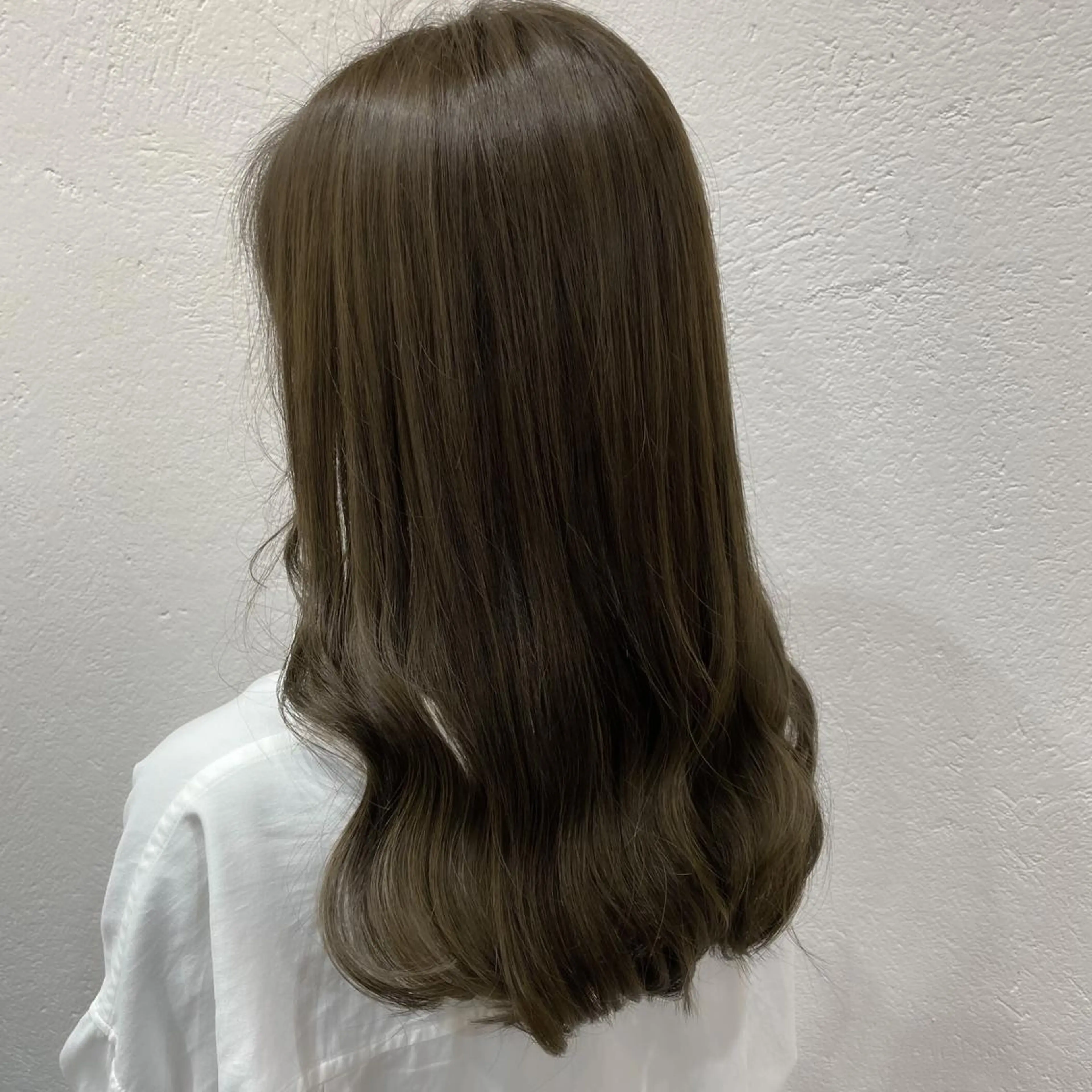 セミロング カラー カット ヘアカラー Selene 難波店　HIROKIのヘアスタイル
