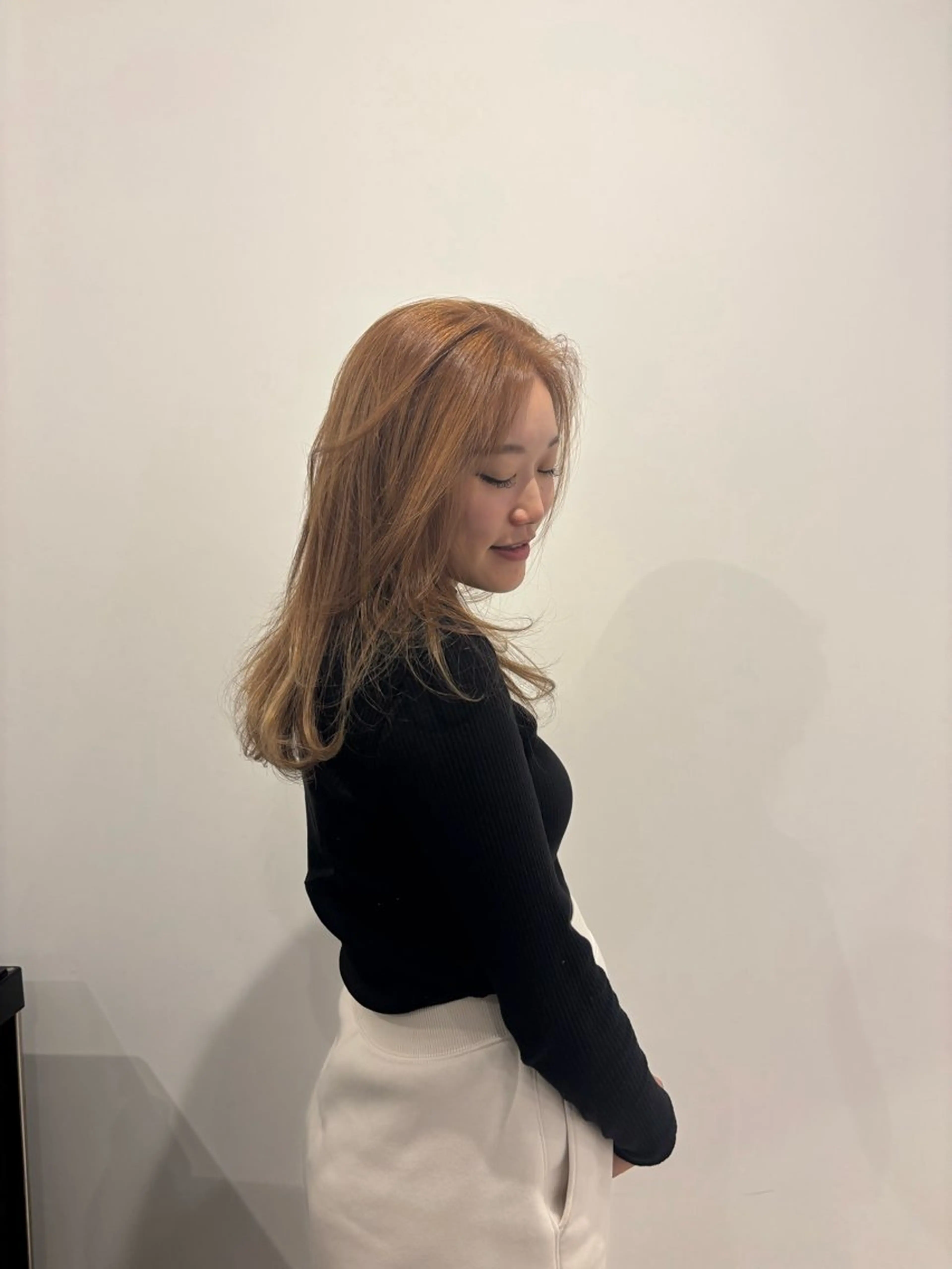 セミロング カラー 熊取谷 茉那のヘアスタイル