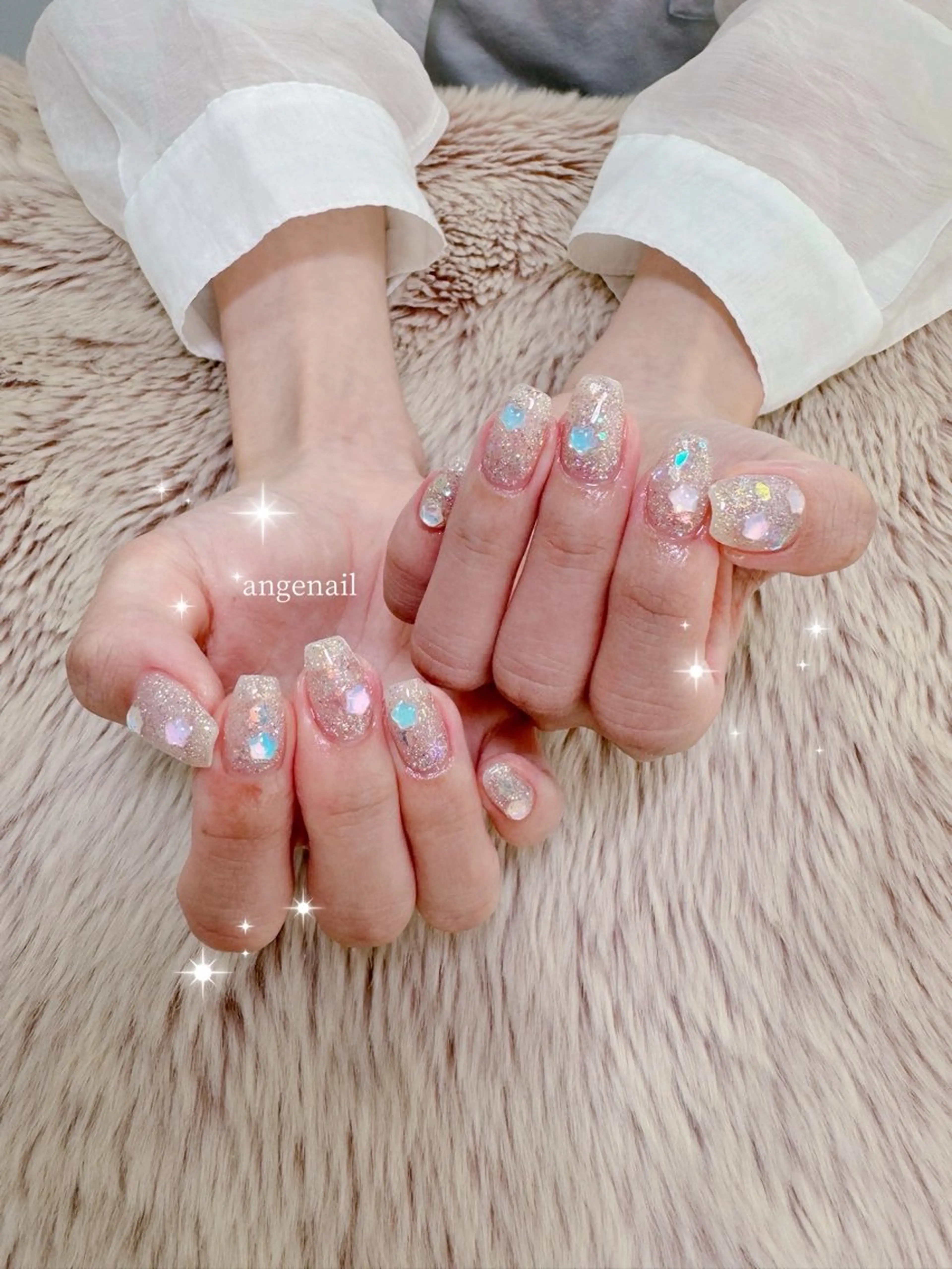 ネイル ハンドネイル オーナーネイリスト MAKIのネイルデザイン