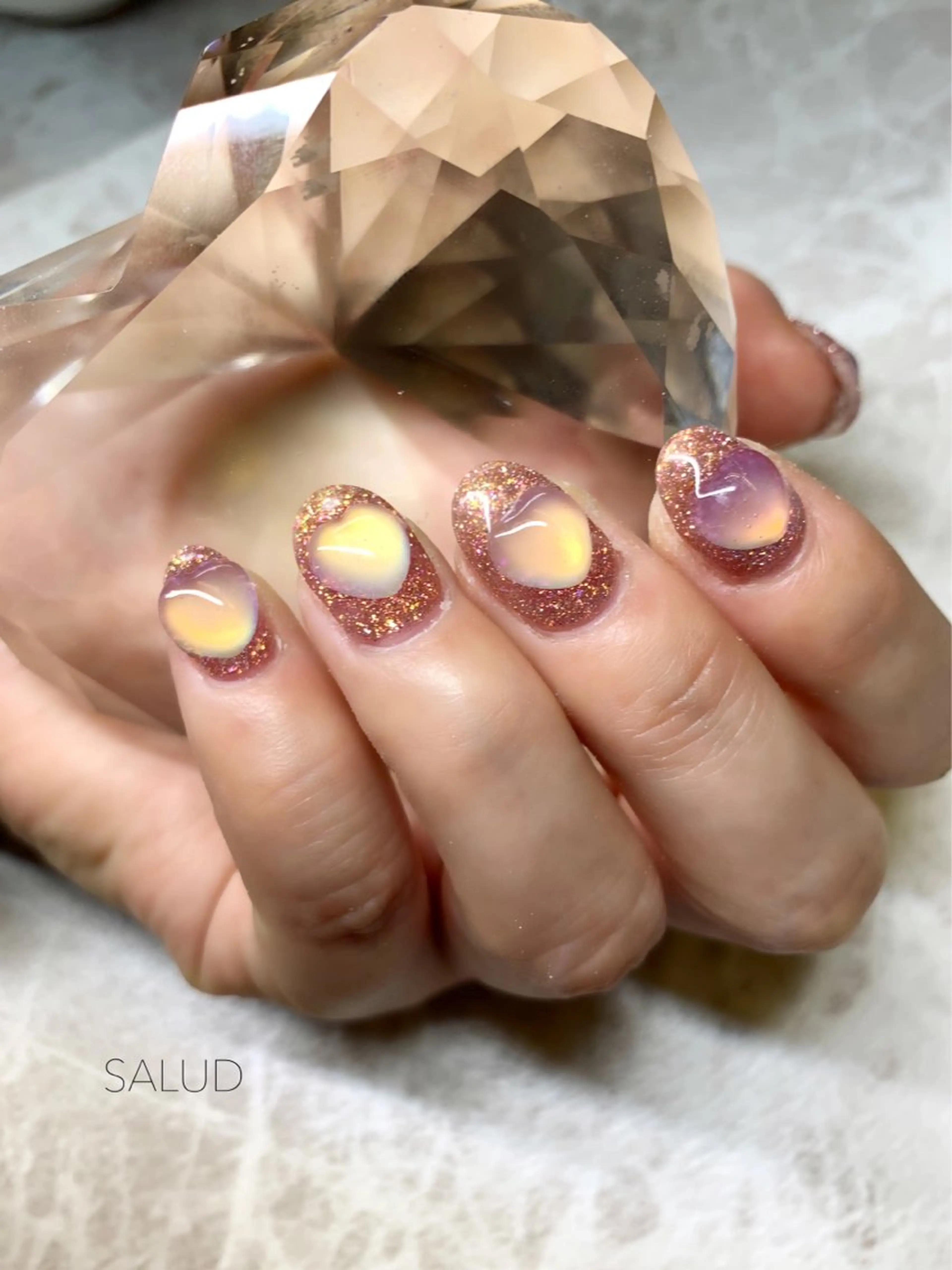 ネイル ストーンネイル ハンドネイル Nail Salon SALUDのネイルデザイン