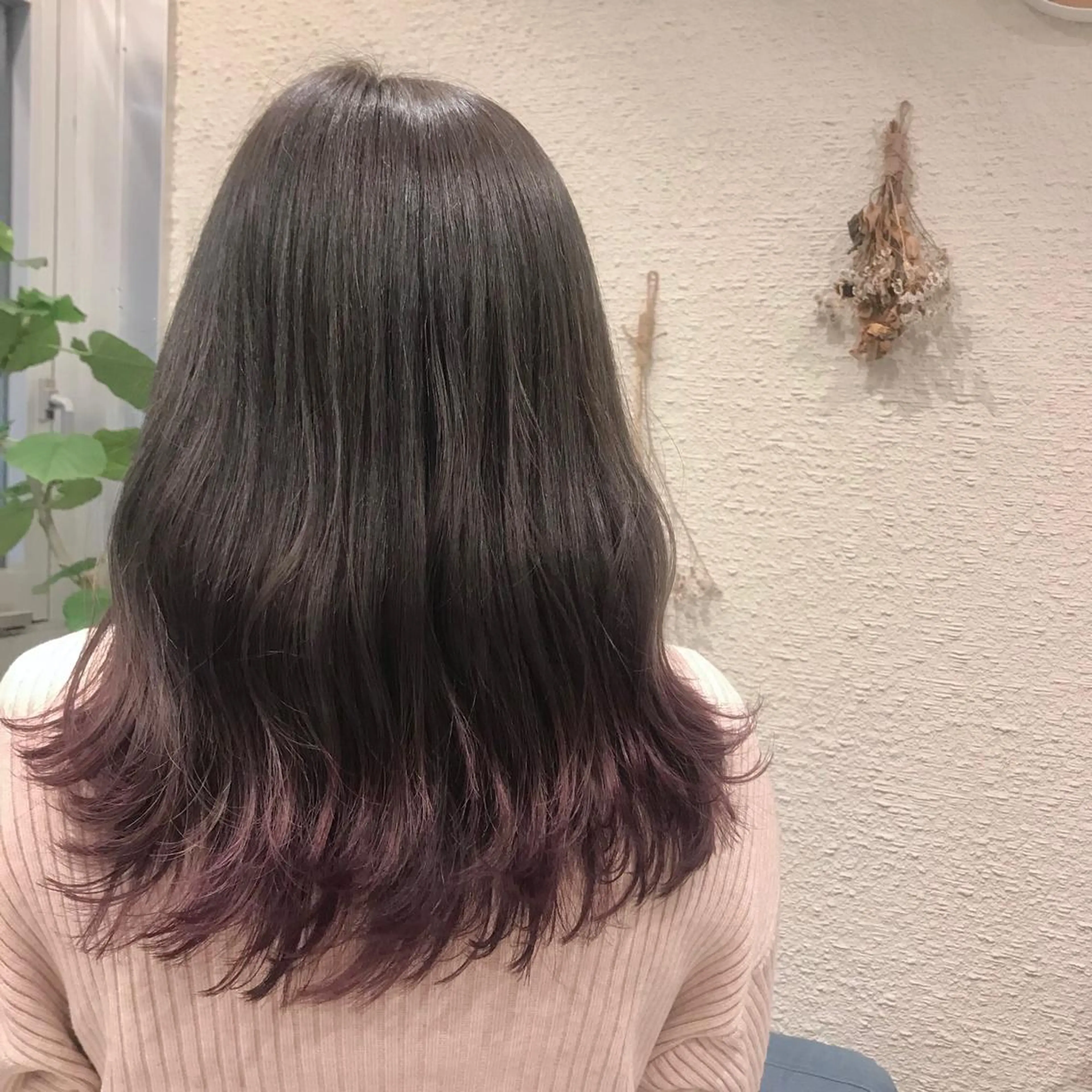 セミロング カラー ダークグレー ピンクカラー ピンクパープル パープルカラー 透明感カラー/ 寺田千雅子のヘアスタイル