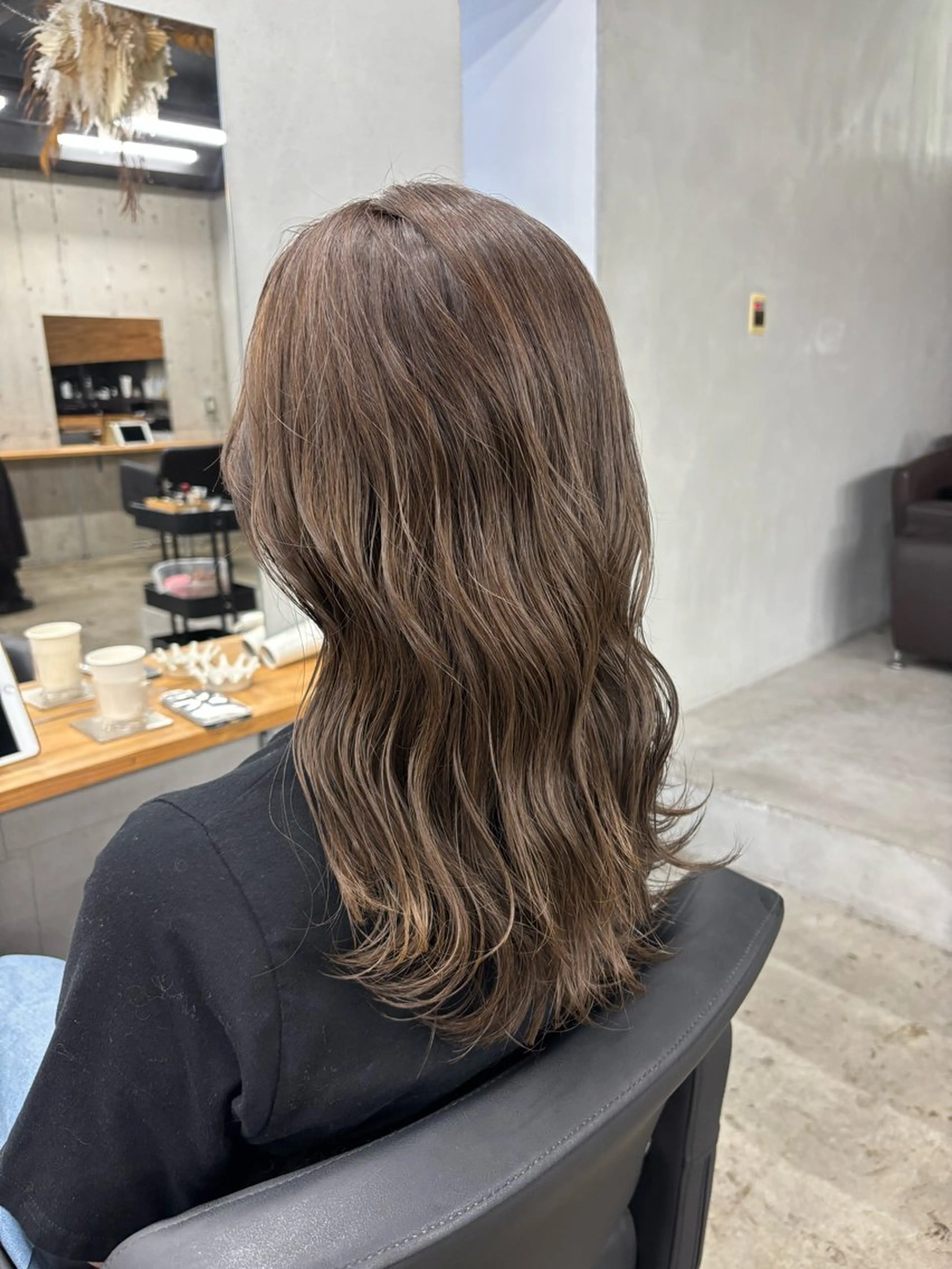 セミロング カラー mono / Manatoのヘアスタイル