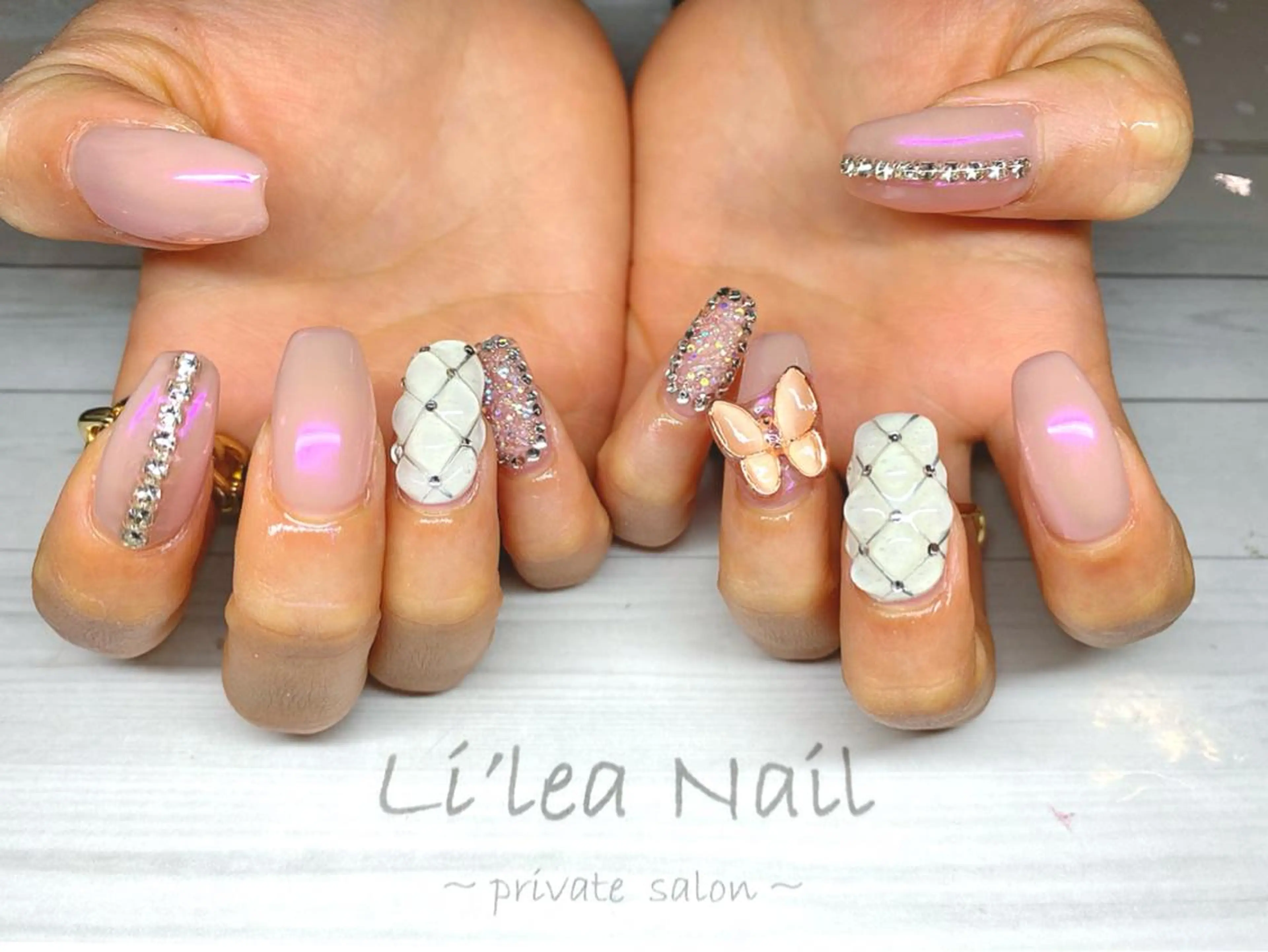 ネイル Li'leaNail AINAのネイルデザイン
