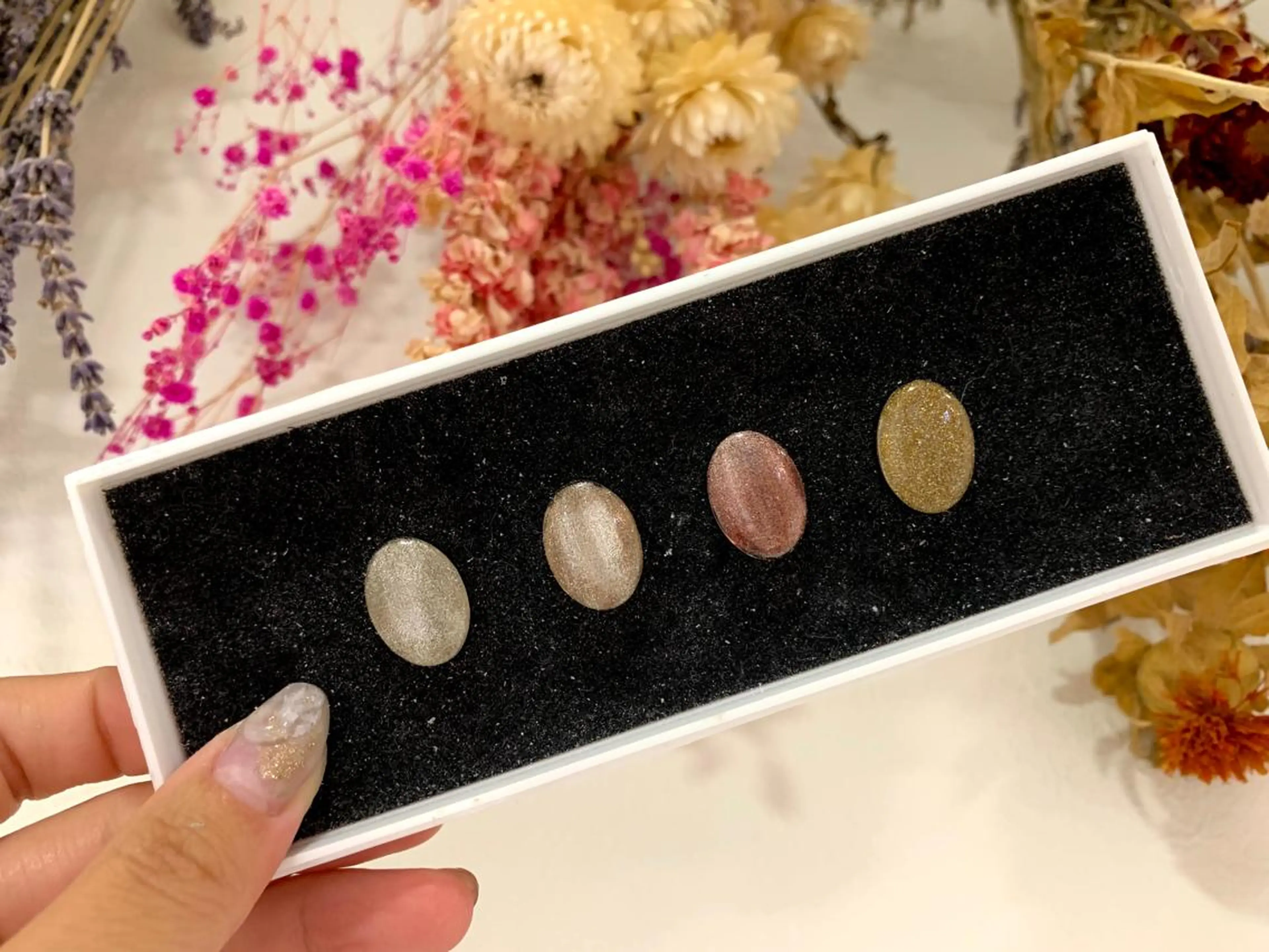 ネイル マグネットネイル マキノ ユイのネイルデザイン