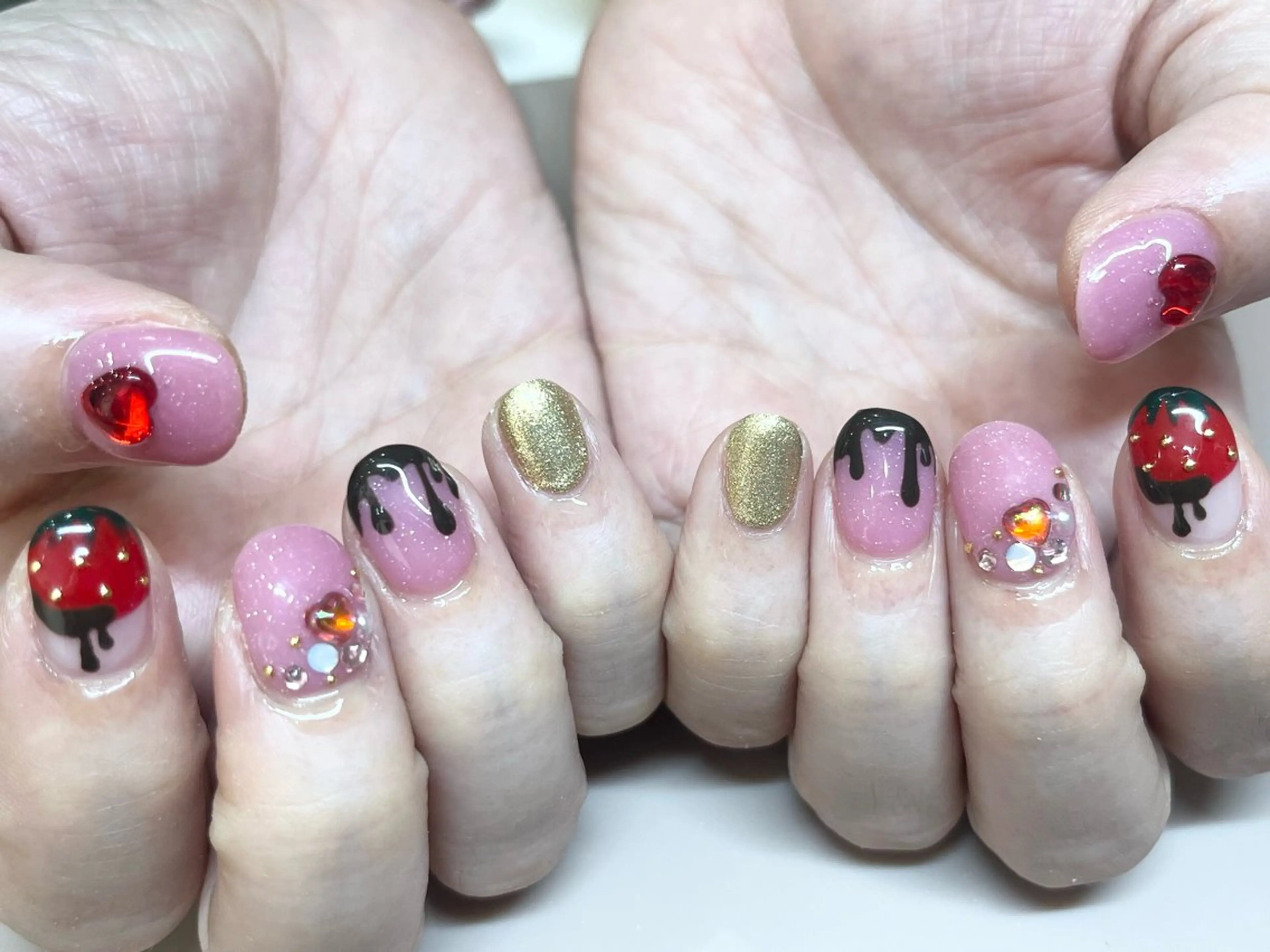 ネイル 山本 杏香のネイルデザイン