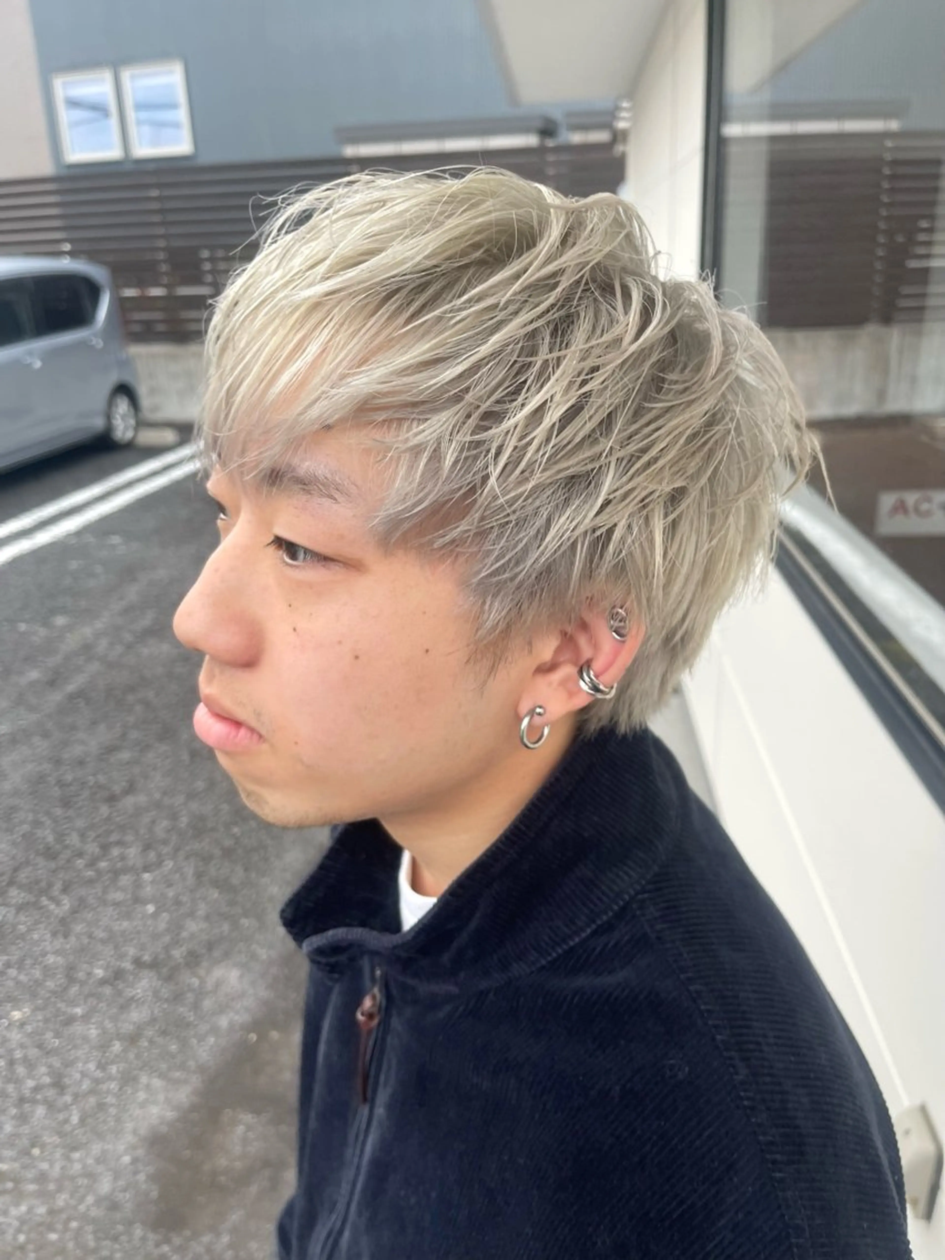 ミディアム カラー SASAnagano 岩下サードゥのヘアスタイル