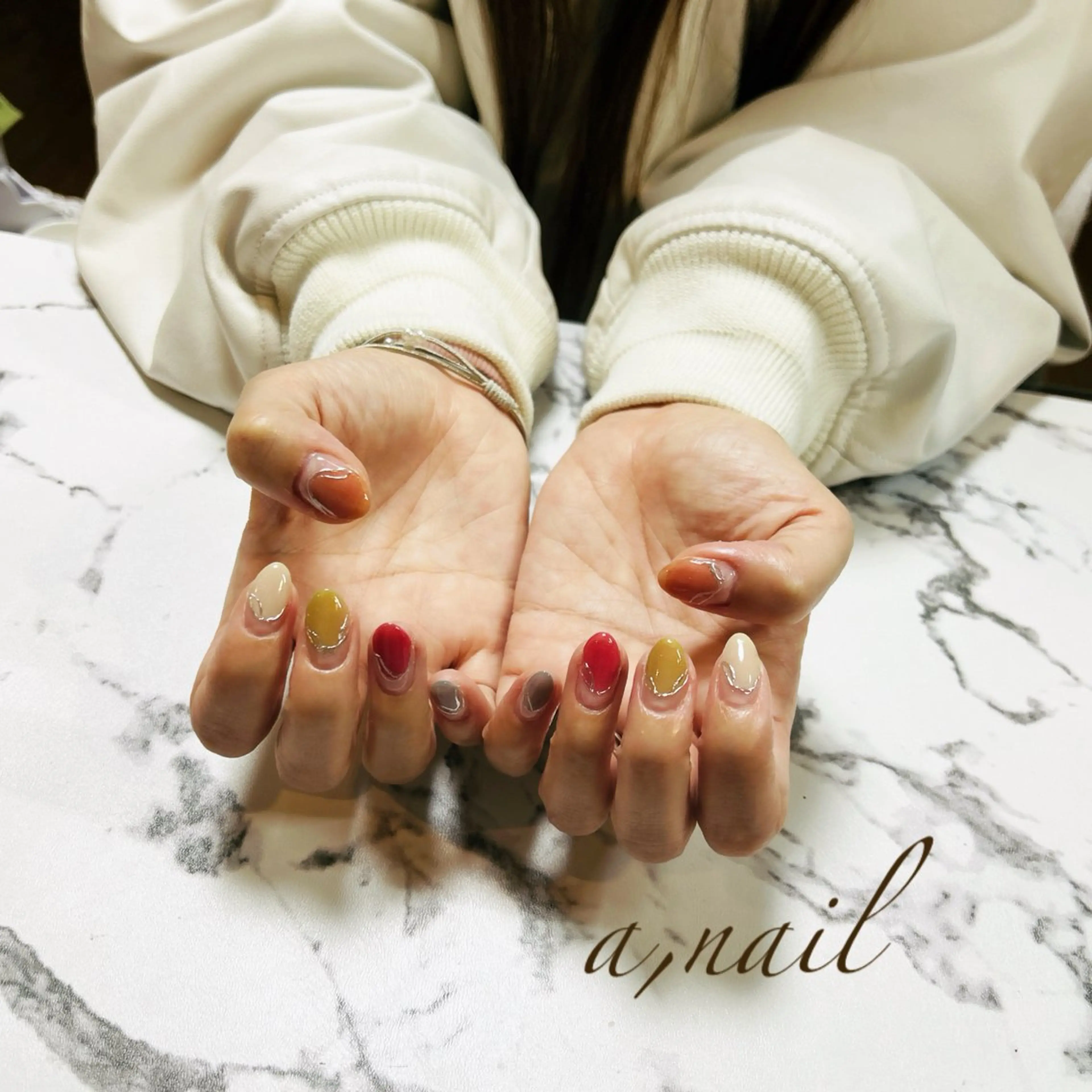 ネイル フレンチネイル キラキラネイル ミラーネイル シンプルネイル ハンドネイル ネイルサロン エーネイルのネイルデザイン