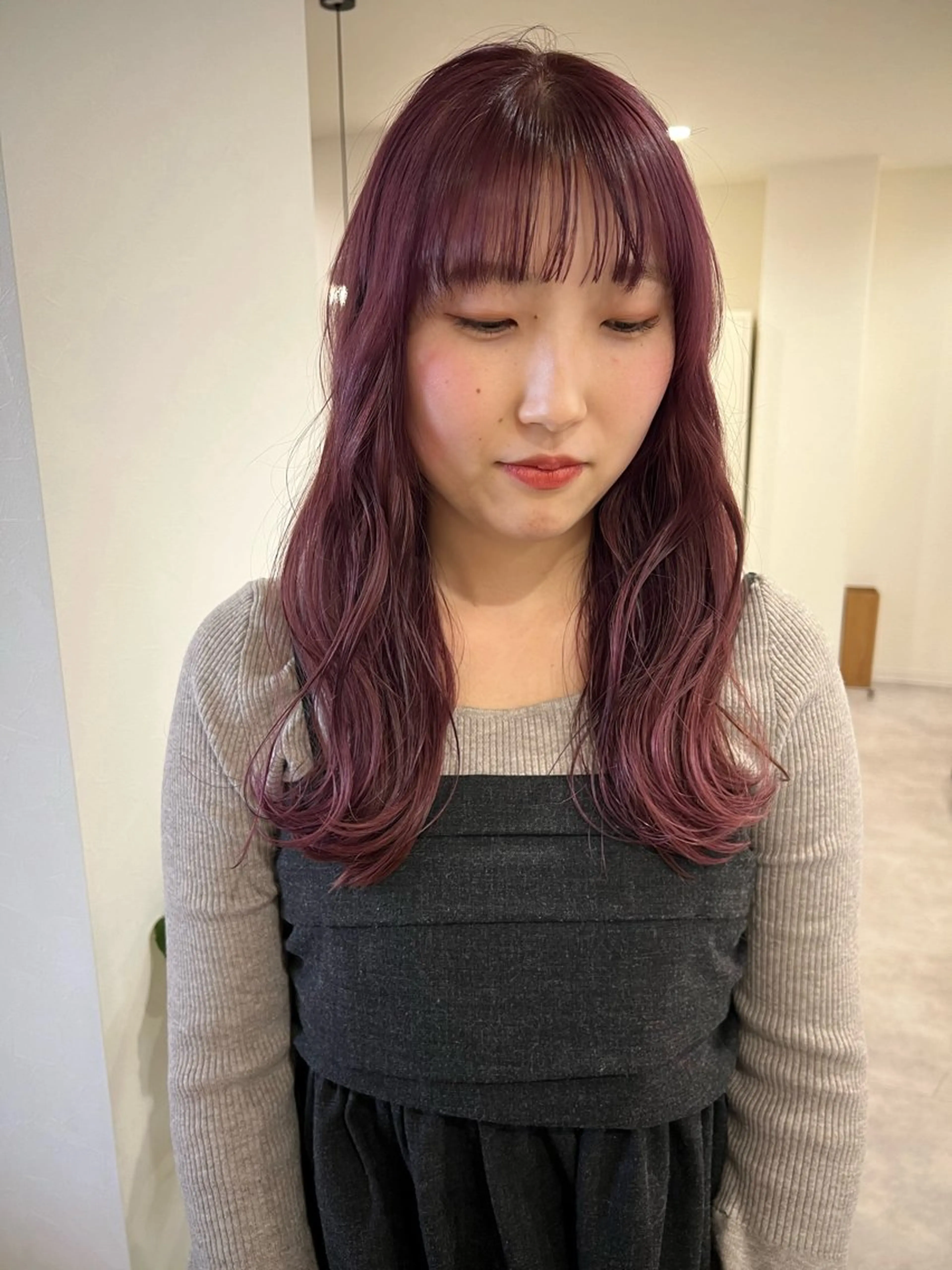 セミロング ヘアカラー Loem【ロエム】所属・RINA 【Loem】のヘアスタイル