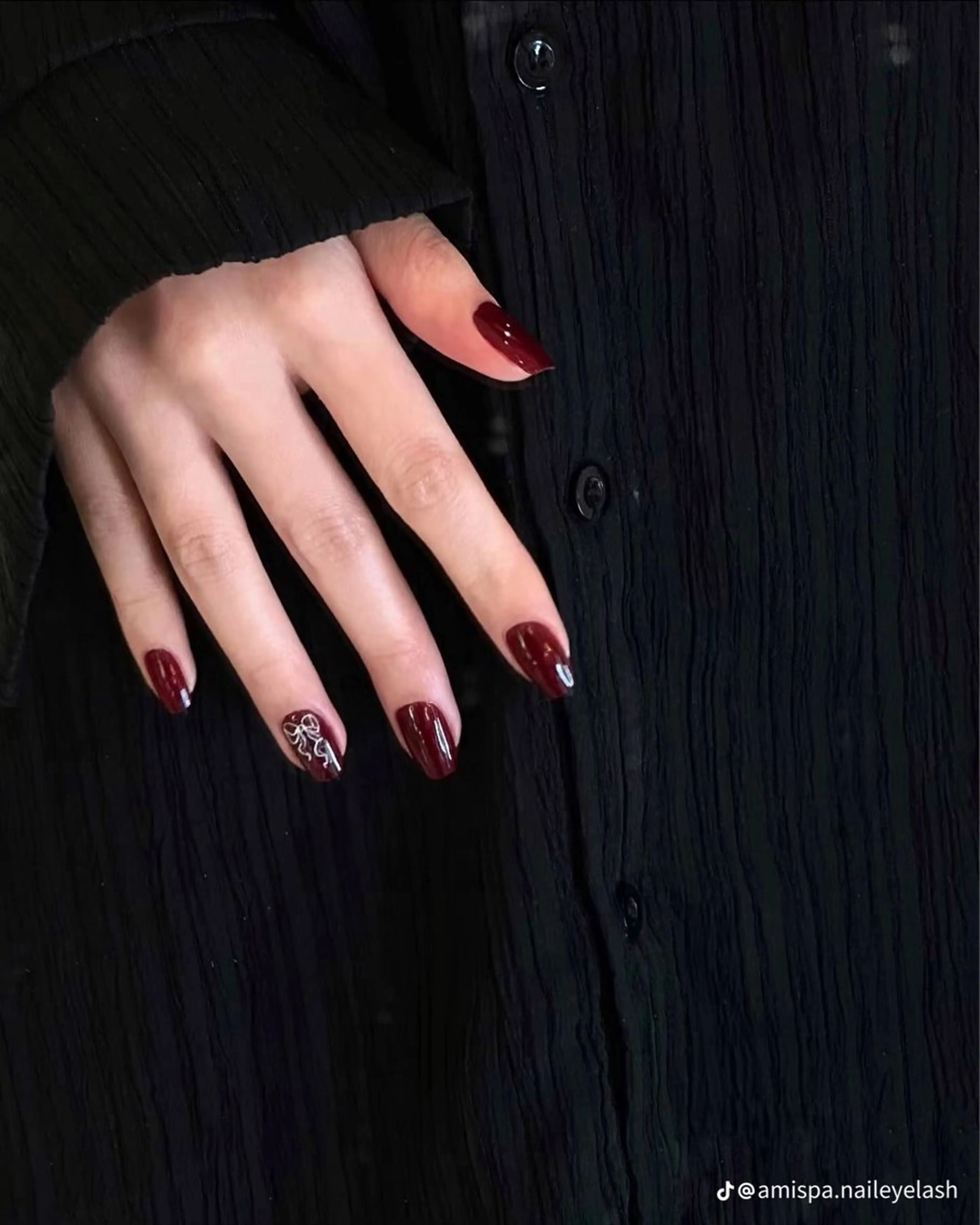 ネイル 成人式 ジェルネイル ロングネイル マグネットネイル 大理石ネイル(マーブル) ハンドネイル MoMoA Nail ネイル長さ出し専門店のネイルデザイン