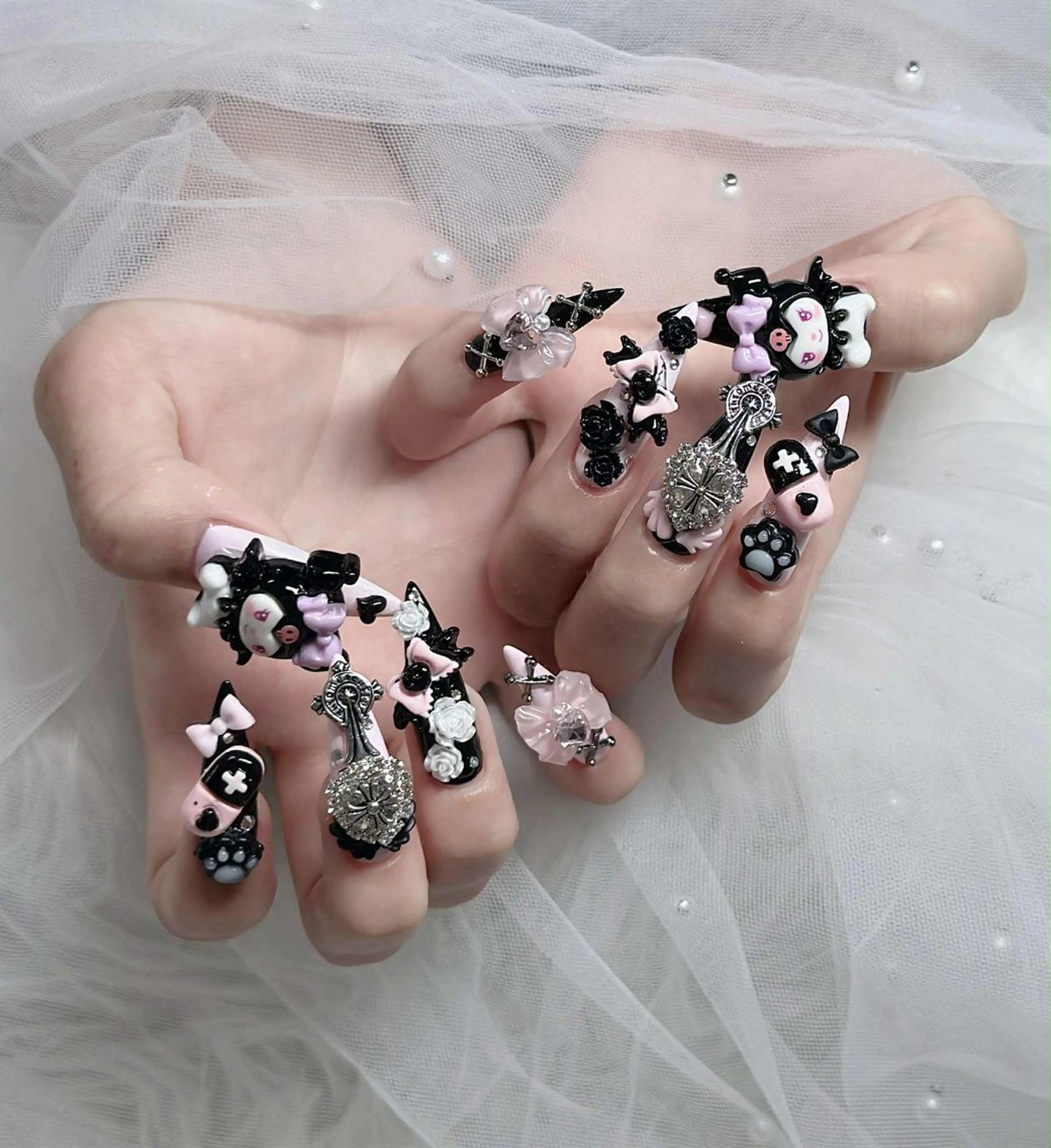 ネイル フレンチネイル ジェルネイル ハロウィン 韓国ネイル マグネットネイル ハンドネイル Hbaby nailのネイルデザイン