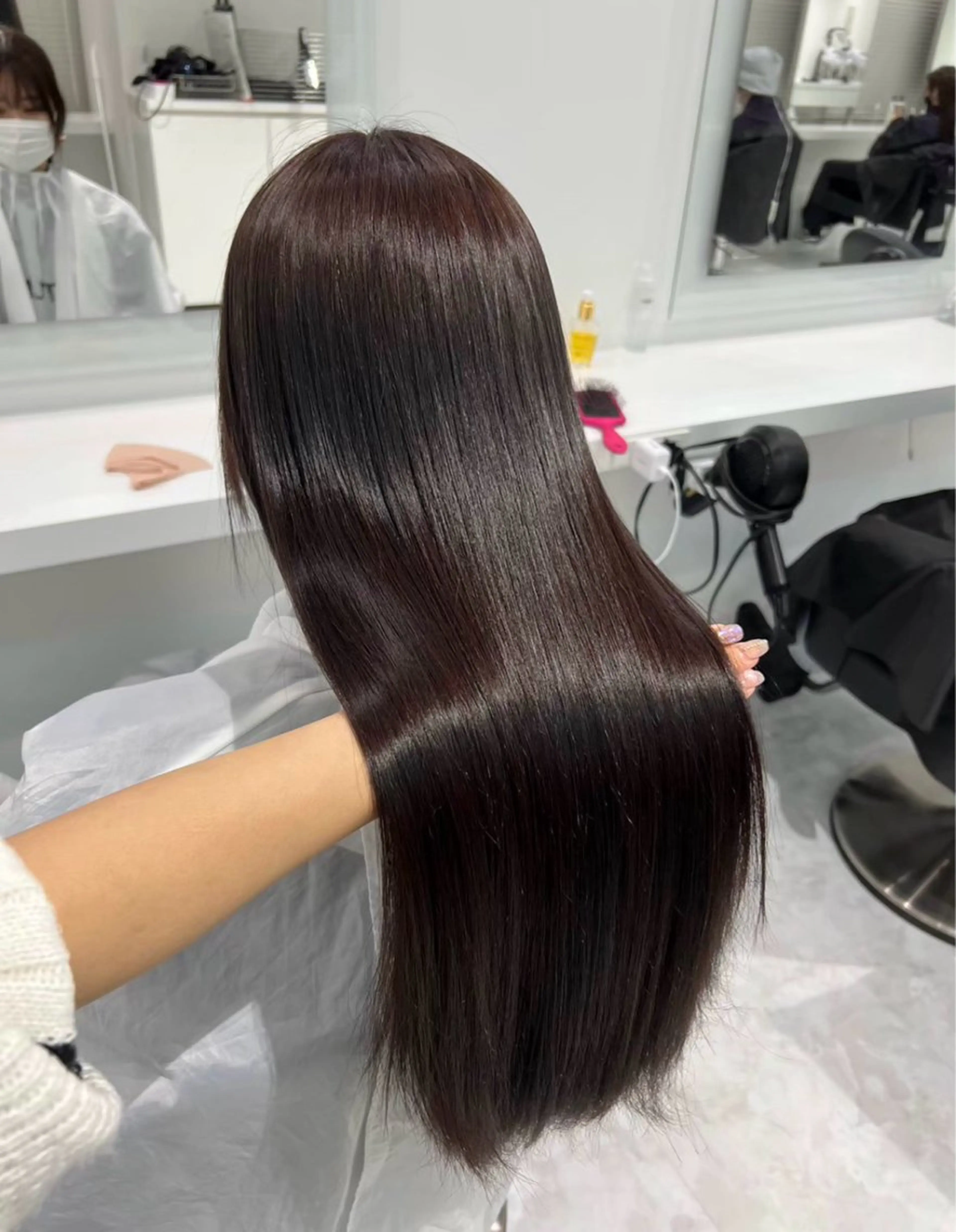 ロング パーマ ヘアアレンジ 髪質改善 縮毛矯正 トリートメント ストレートパーマ 🫧モテる💗ダメー ジレスハイトーン🫧のヘアスタイル