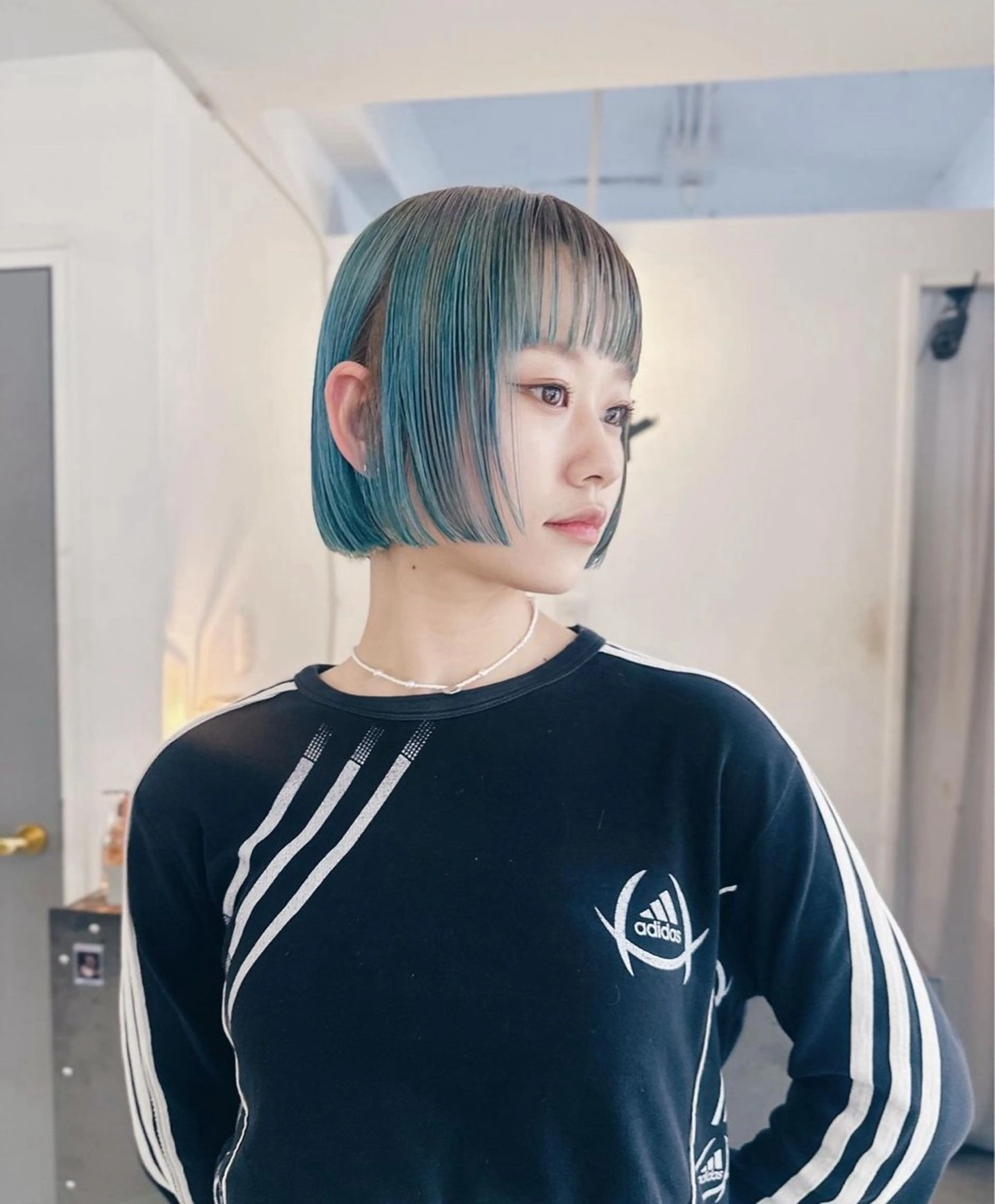 ショート カラー ヘアカラー トリートメント 楪 yuzuriha所属・Saaya/レイヤー /ブリーチ/ブロンドのヘアスタイル