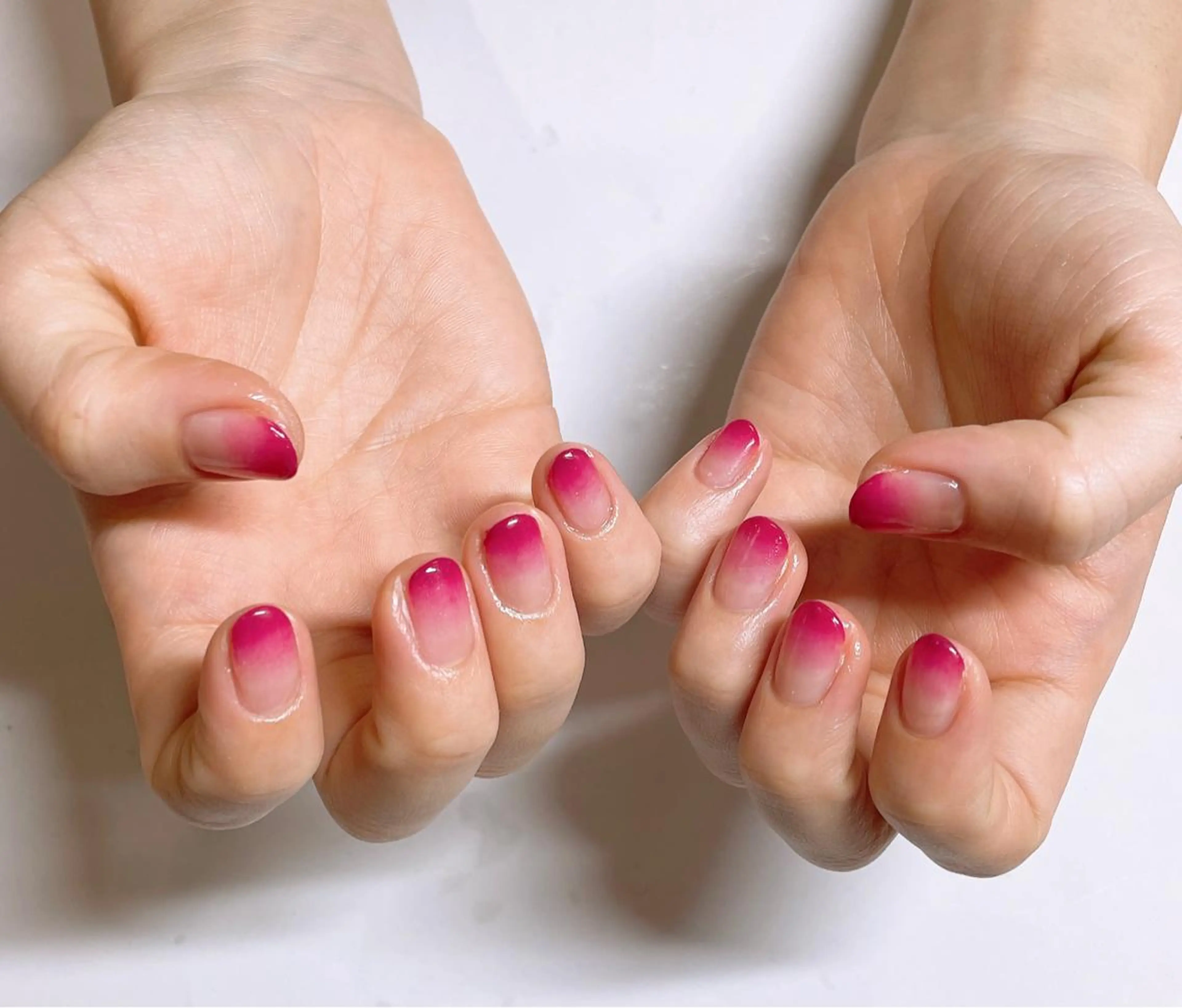 ネイル VIERU 🌈🎀💖のネイルデザイン