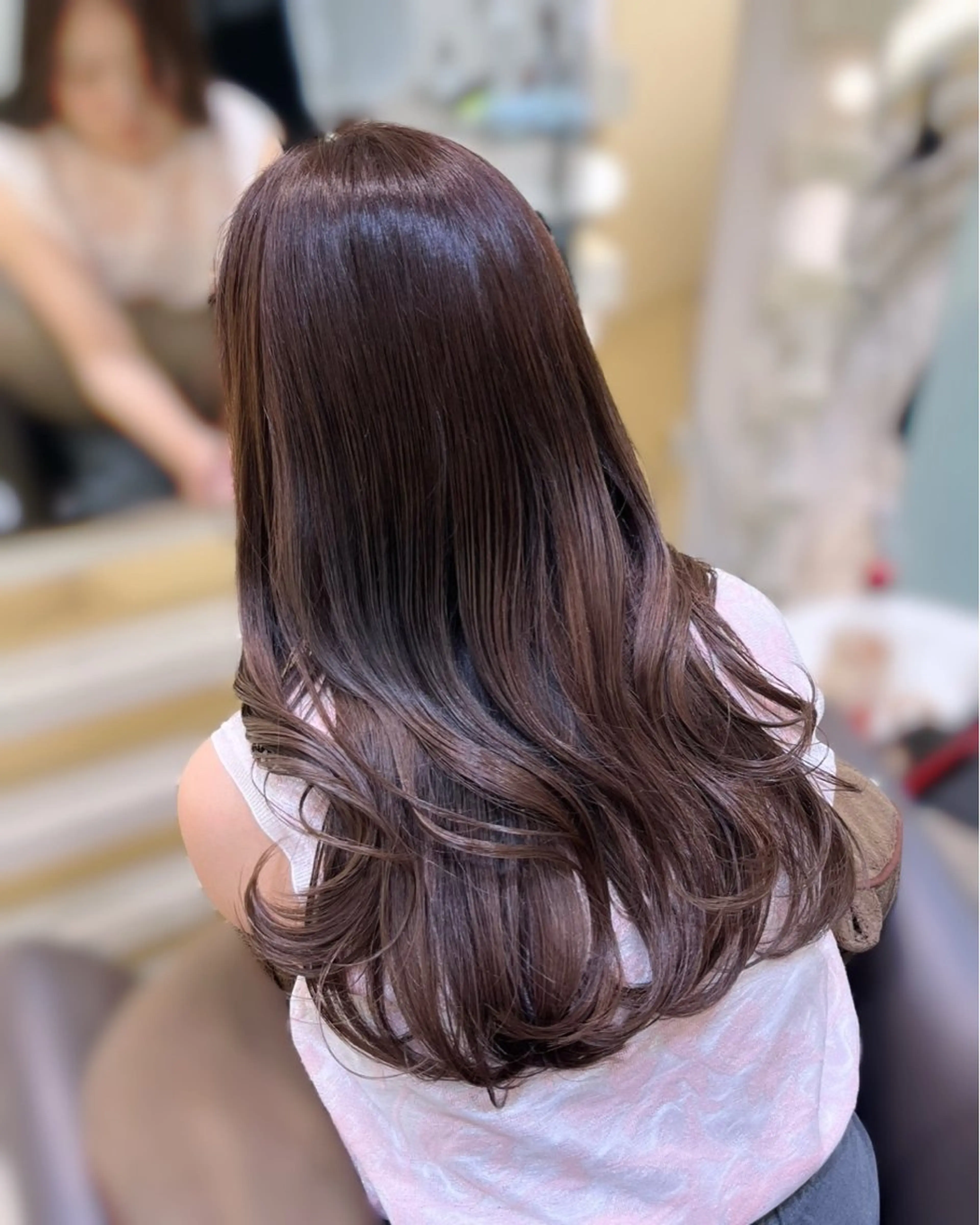 ミディアム ⭐ハイトーン/ 赤み消し/カナ⭐️のヘアスタイル