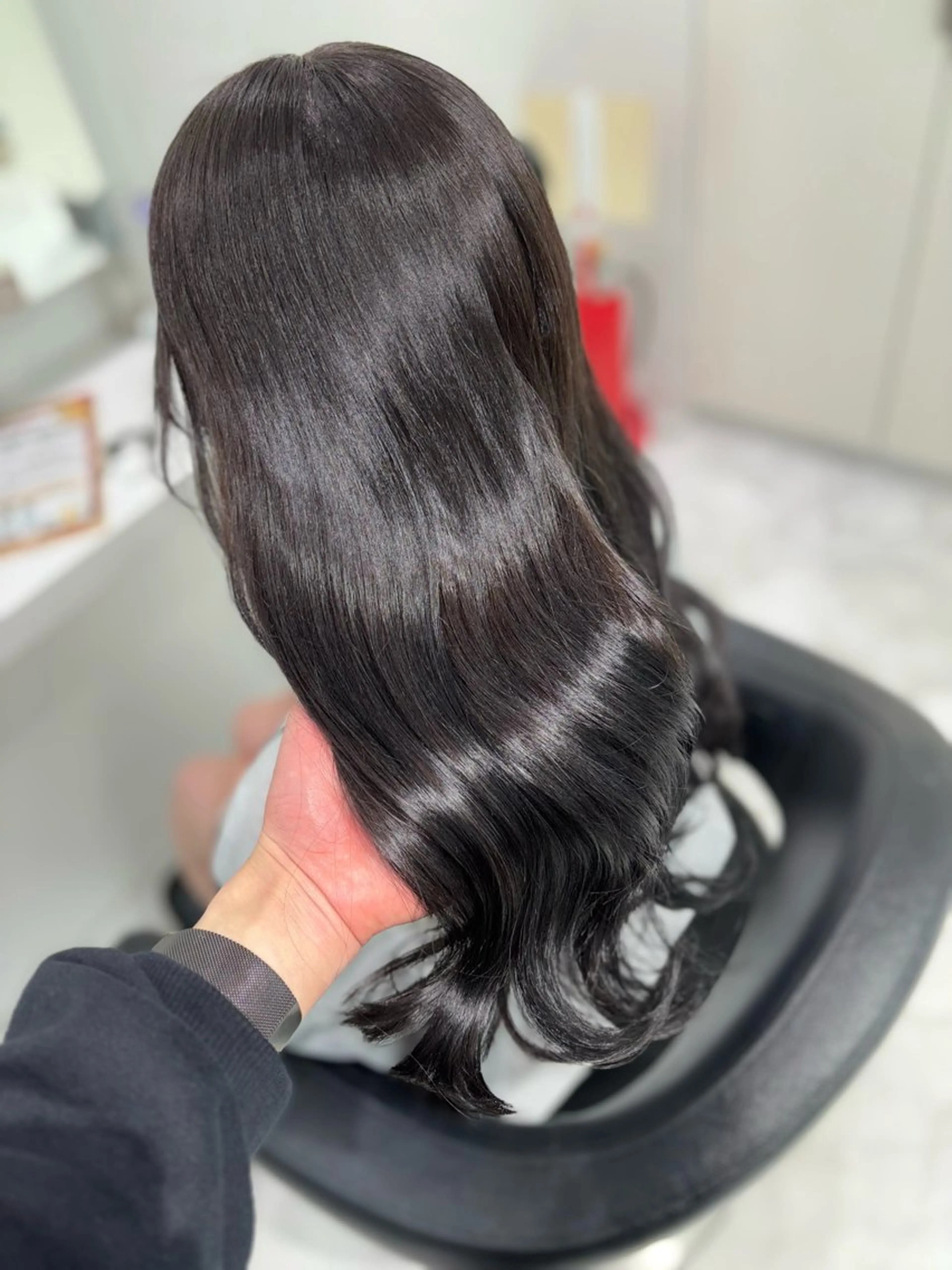 ロング カラー ヘアカラー トリートメント ヘッドスパ ヘアセット 流行りの透明感カラー ×縮毛矯正🤍ユウのヘアスタイル