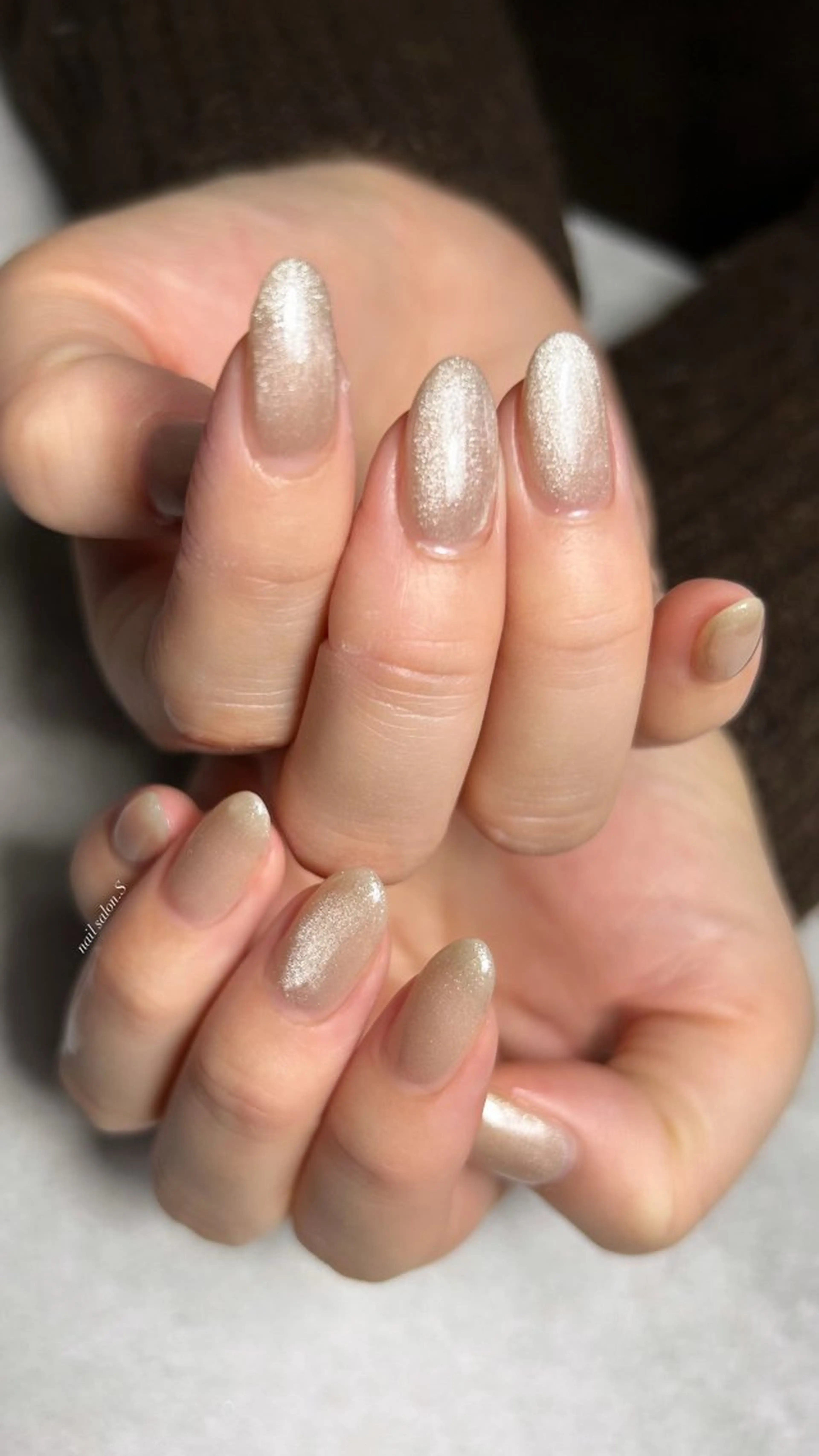 ネイル マグネットネイル マグネットワンカラー ワンカラーネイル ハンドネイル 関山 志乃のネイルデザイン