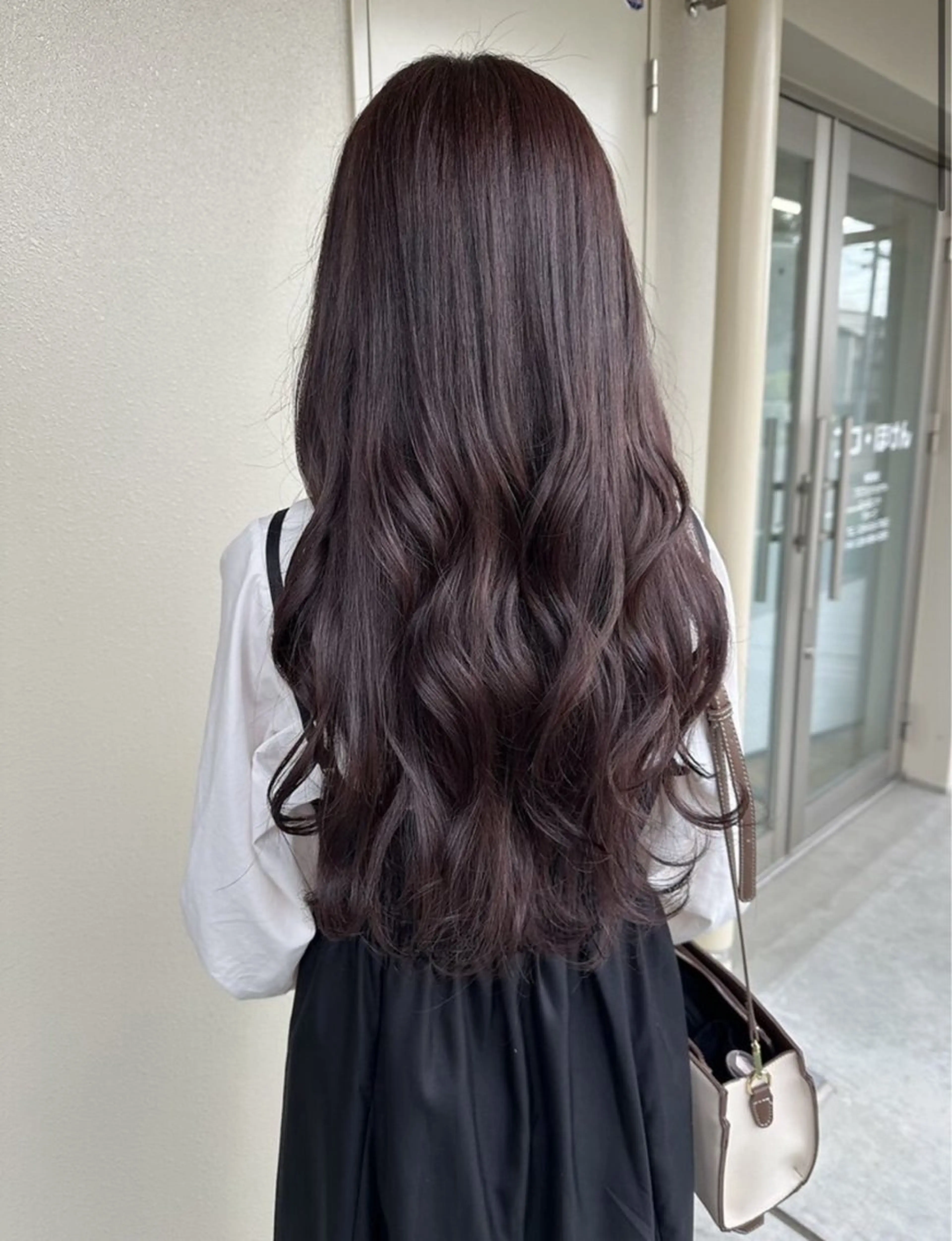 ロング カラー 山田 誠也のヘアスタイル