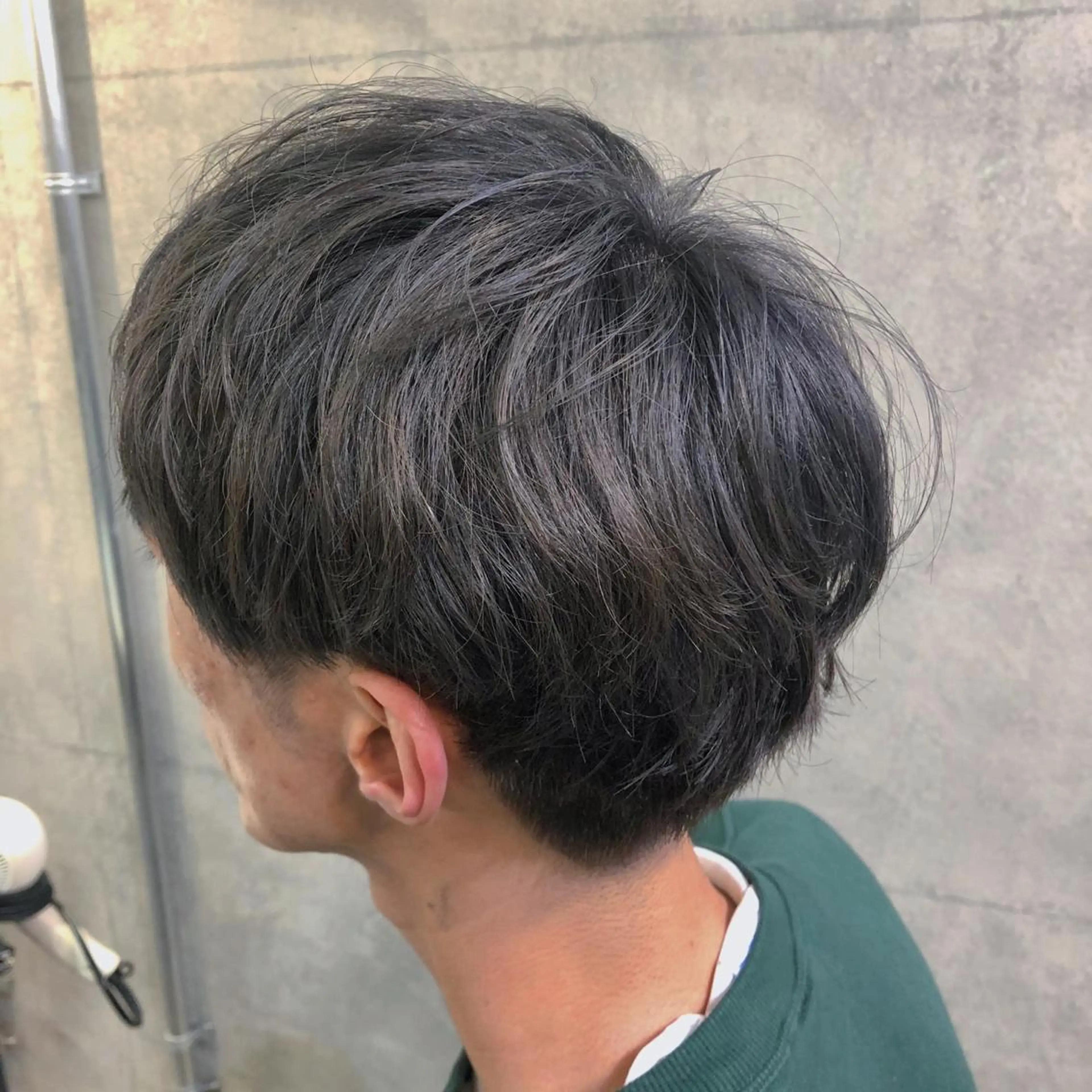 カラー メンズ メンズブリーチ アッシュ アッシュグレー ブリーチ 透明感カラー 髪質改善/ブリーチ /長山遼太郎のヘアスタイル