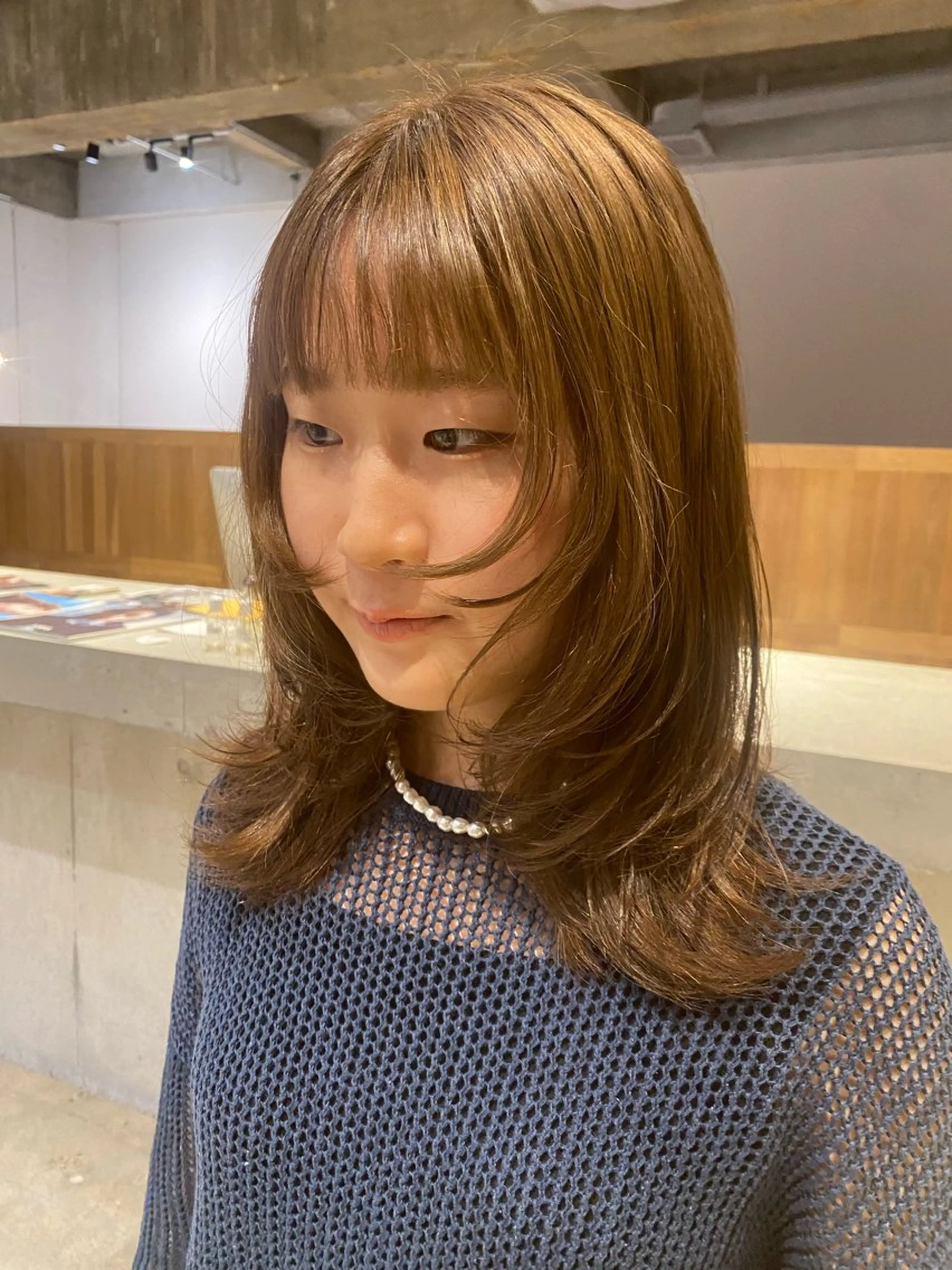 ミディアム カット ヘアカラー レイヤーカット/ ダブルカラーサクライのヘアスタイル