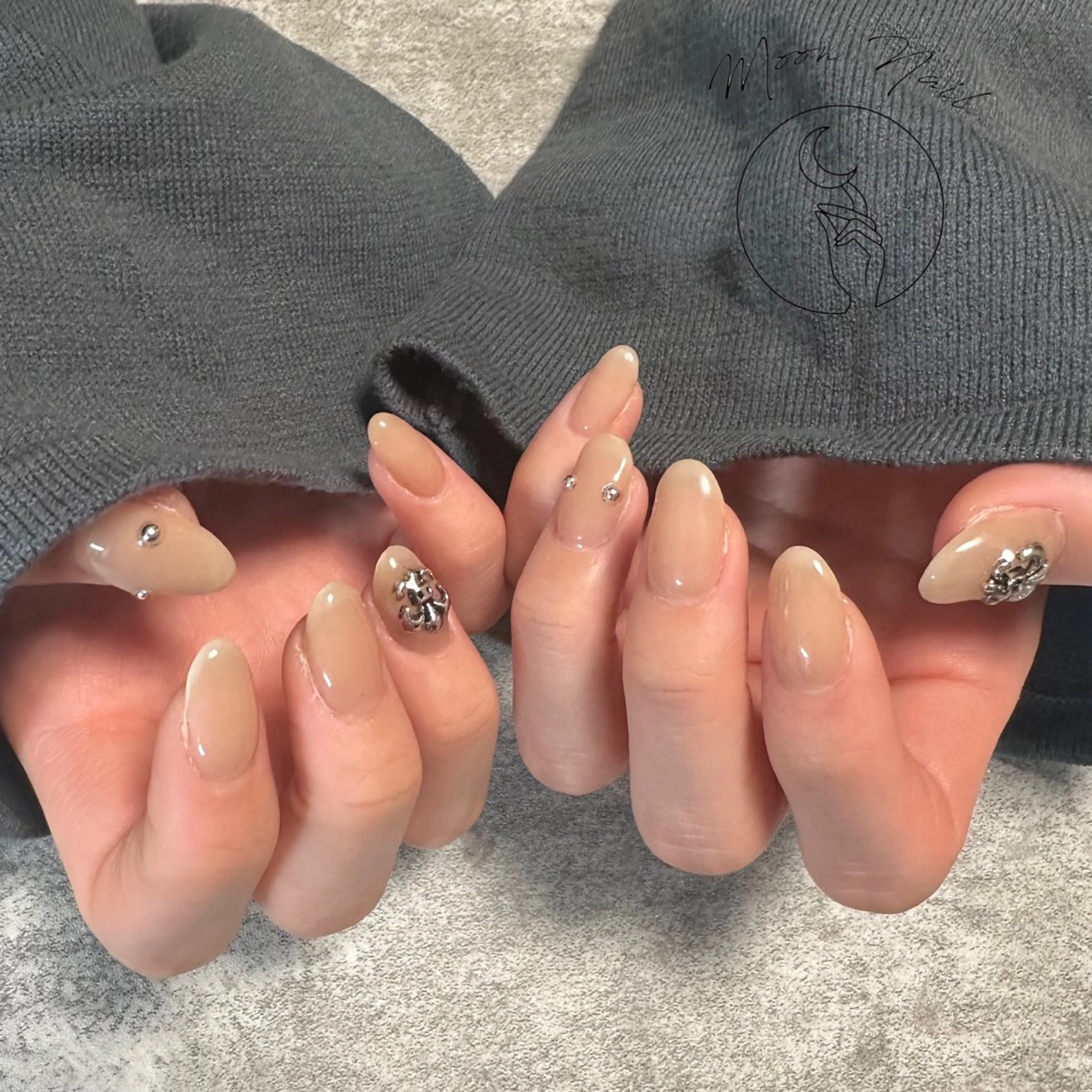 ネイル Moon  Nail /栄　大須のネイルデザイン