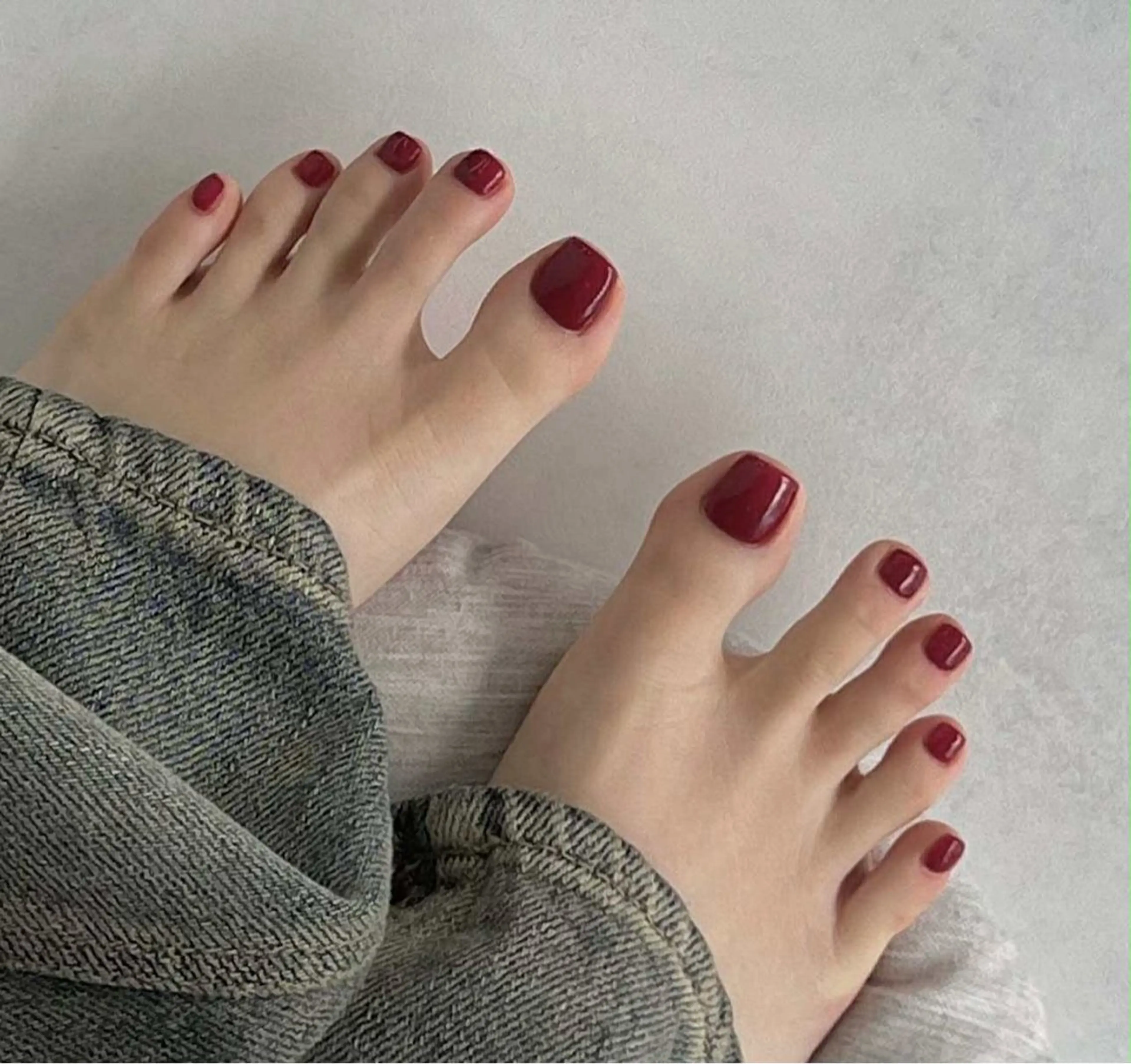 ネイル フットネイル ワンカラーネイル sora ❄️のネイルデザイン