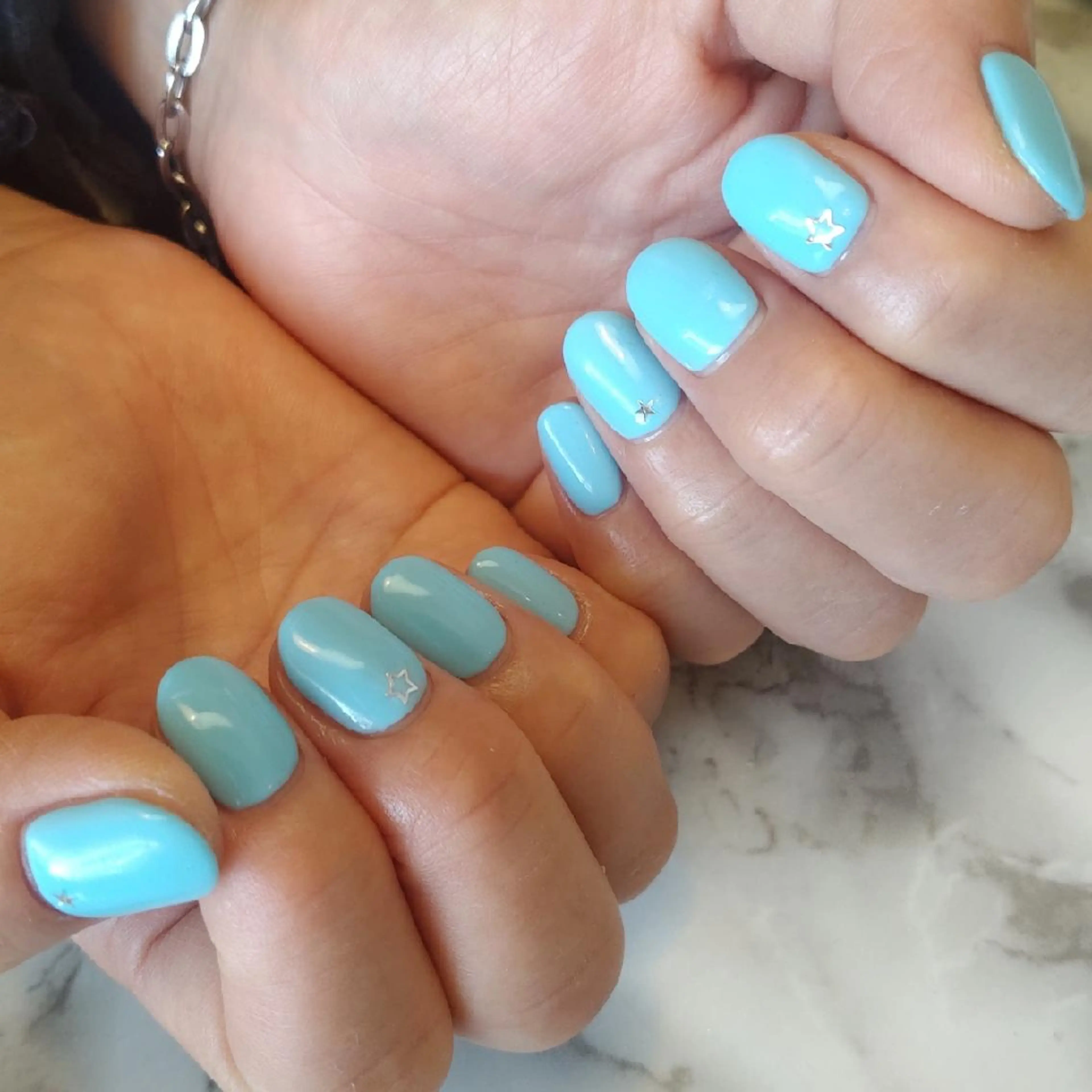 ネイル ジェヌインネイル 河内のネイルデザイン