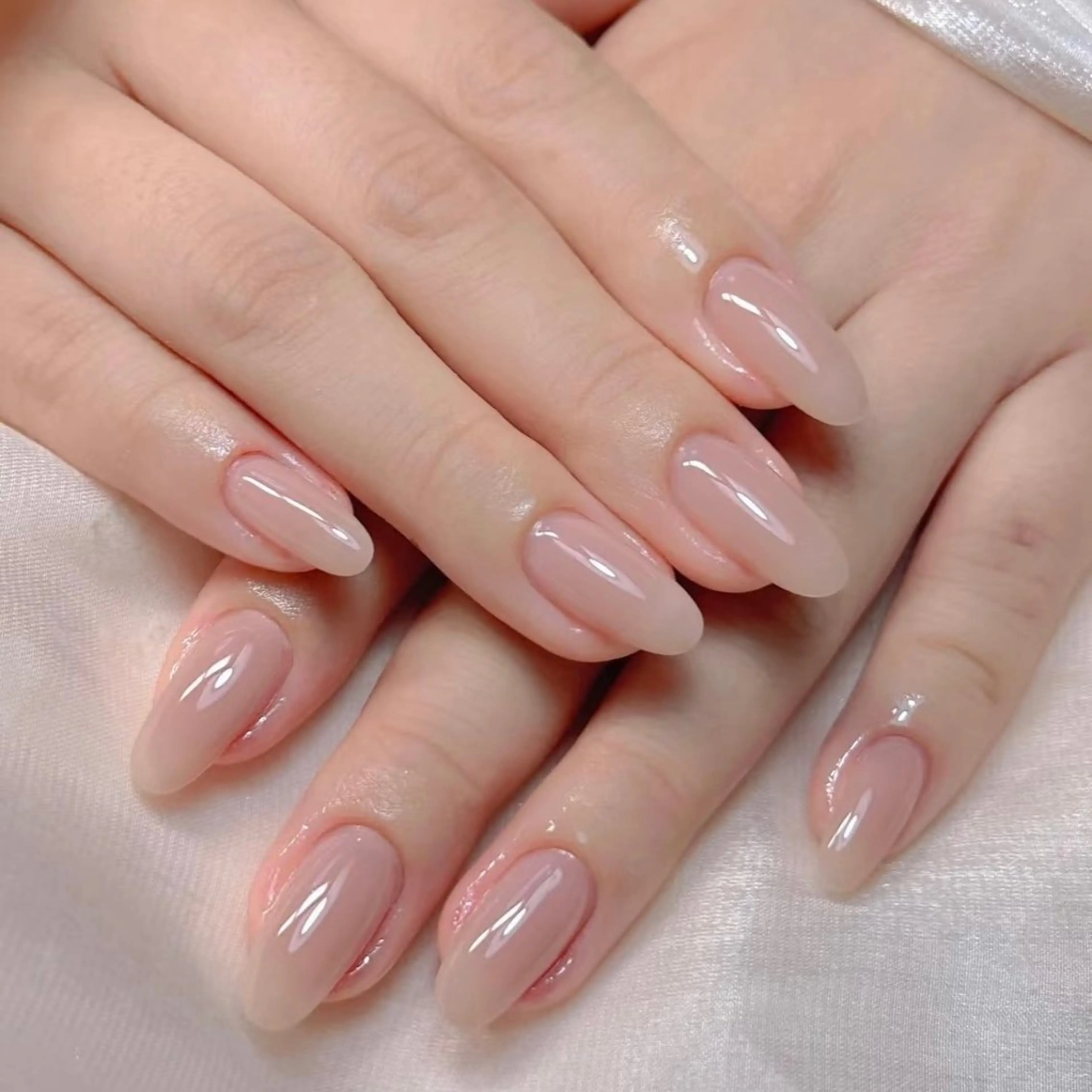 ネイル フレンチネイル ジェルネイル ガーリー グラデーション キラキラネイル ハンドネイル Liora nail スカルプ専門店のネイルデザイン