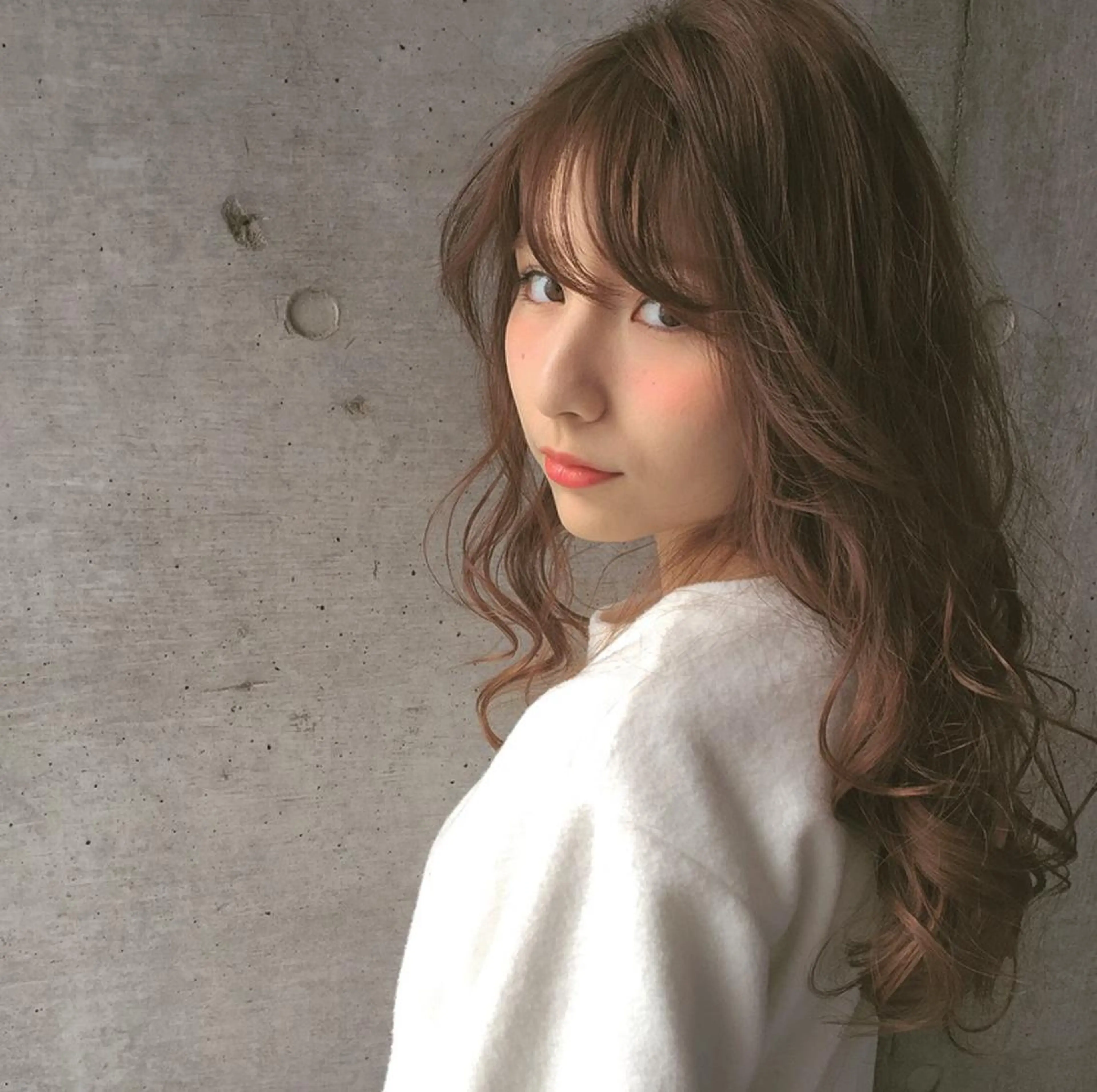 ロング 太田 有香のヘアスタイル