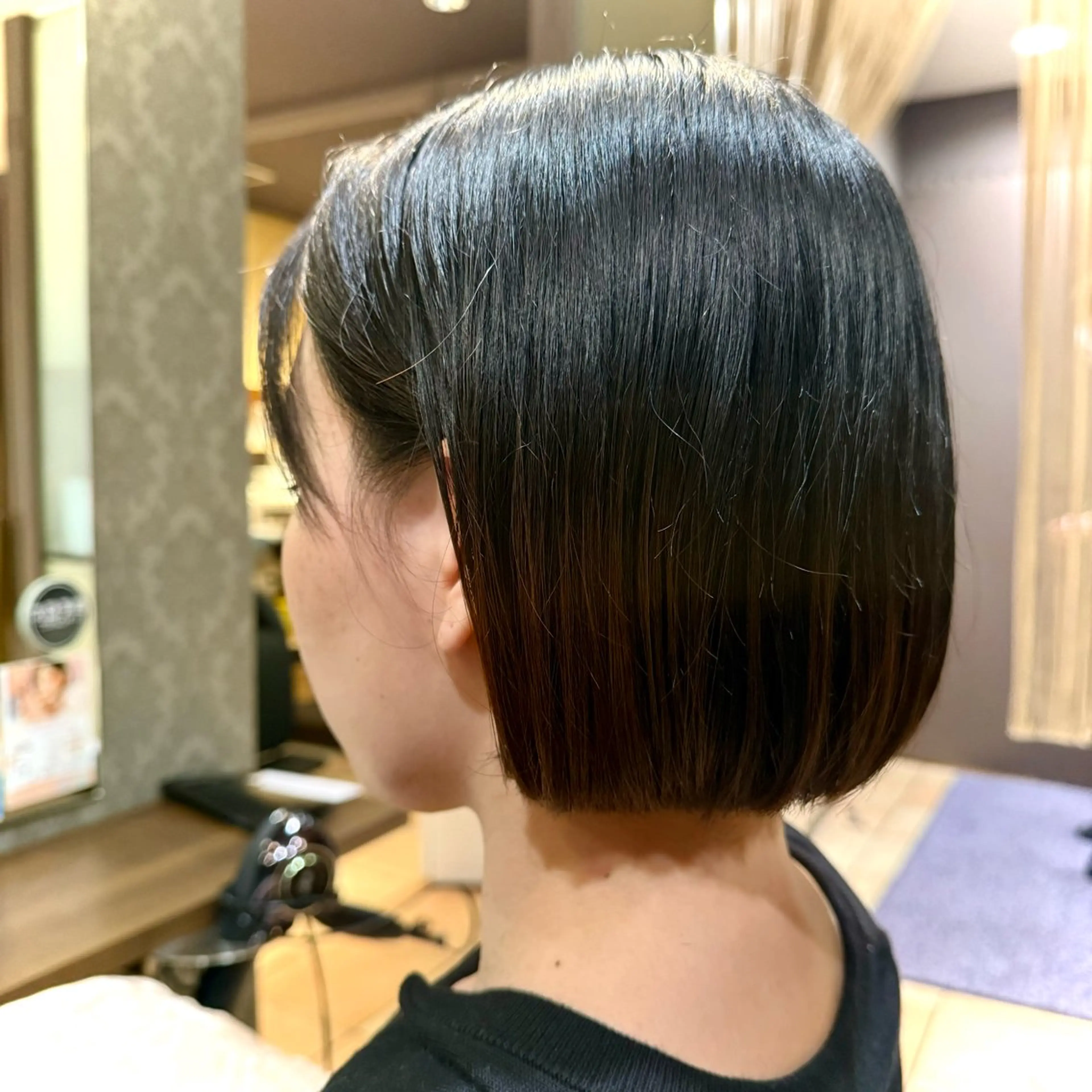 ミディアム 酒井 理沙のヘアスタイル