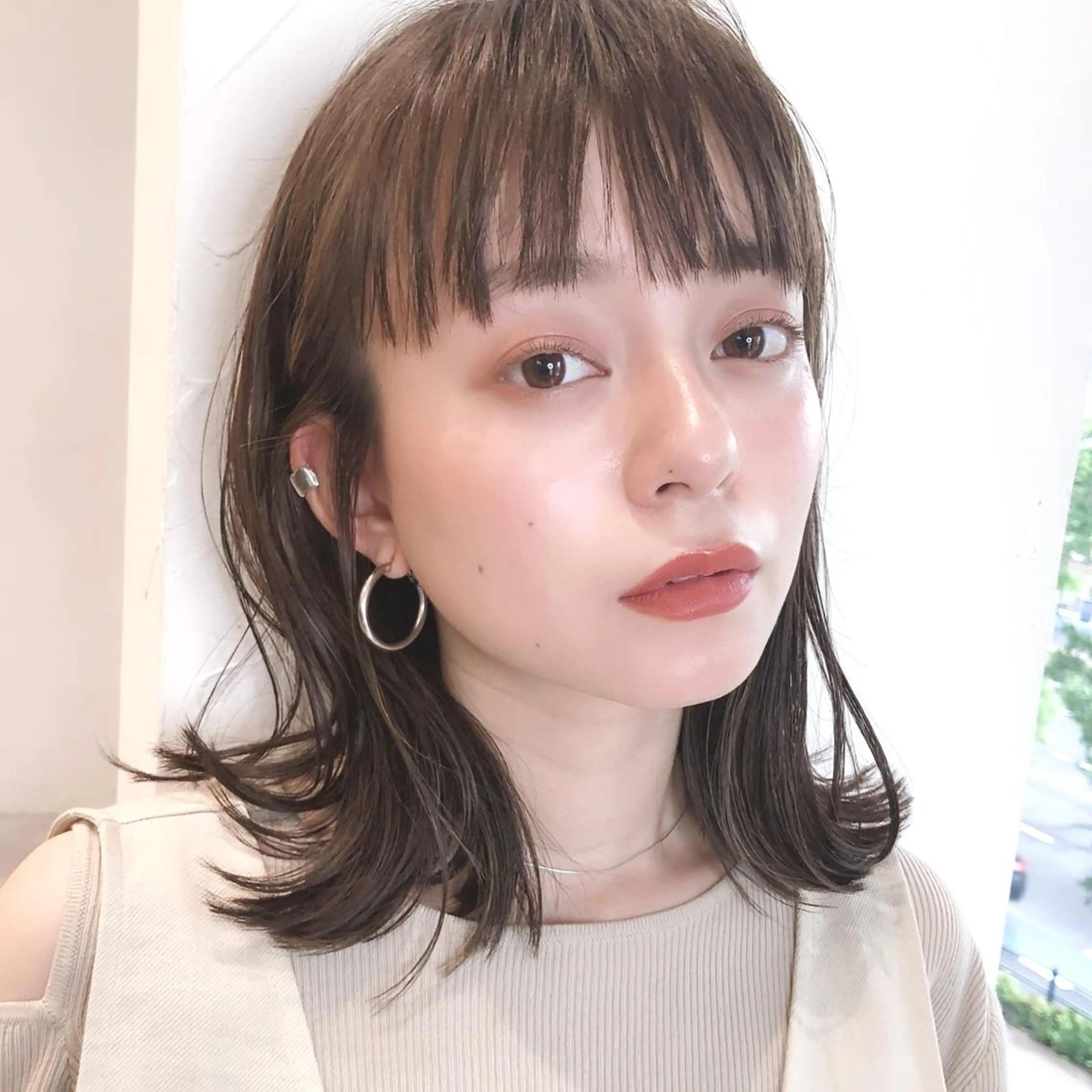 セミロング カラー ショートボブ ブリーチ ハイライトカラー ハイトーンカラー ボブ カット ヘアカラー トリートメント 大人可愛いショート 原田美千留のヘアスタイル