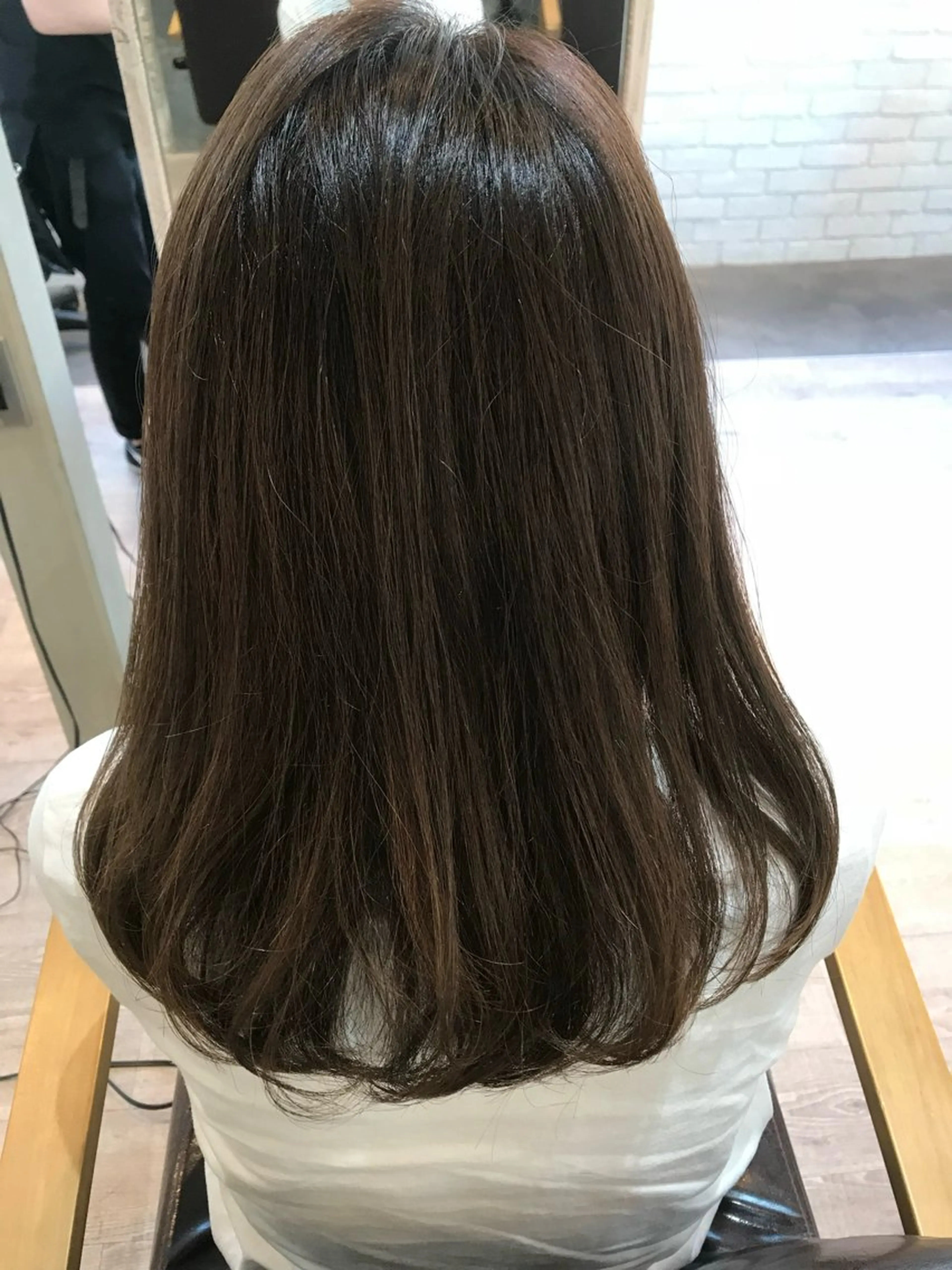 セミロング カラー 塚本 昂のヘアスタイル