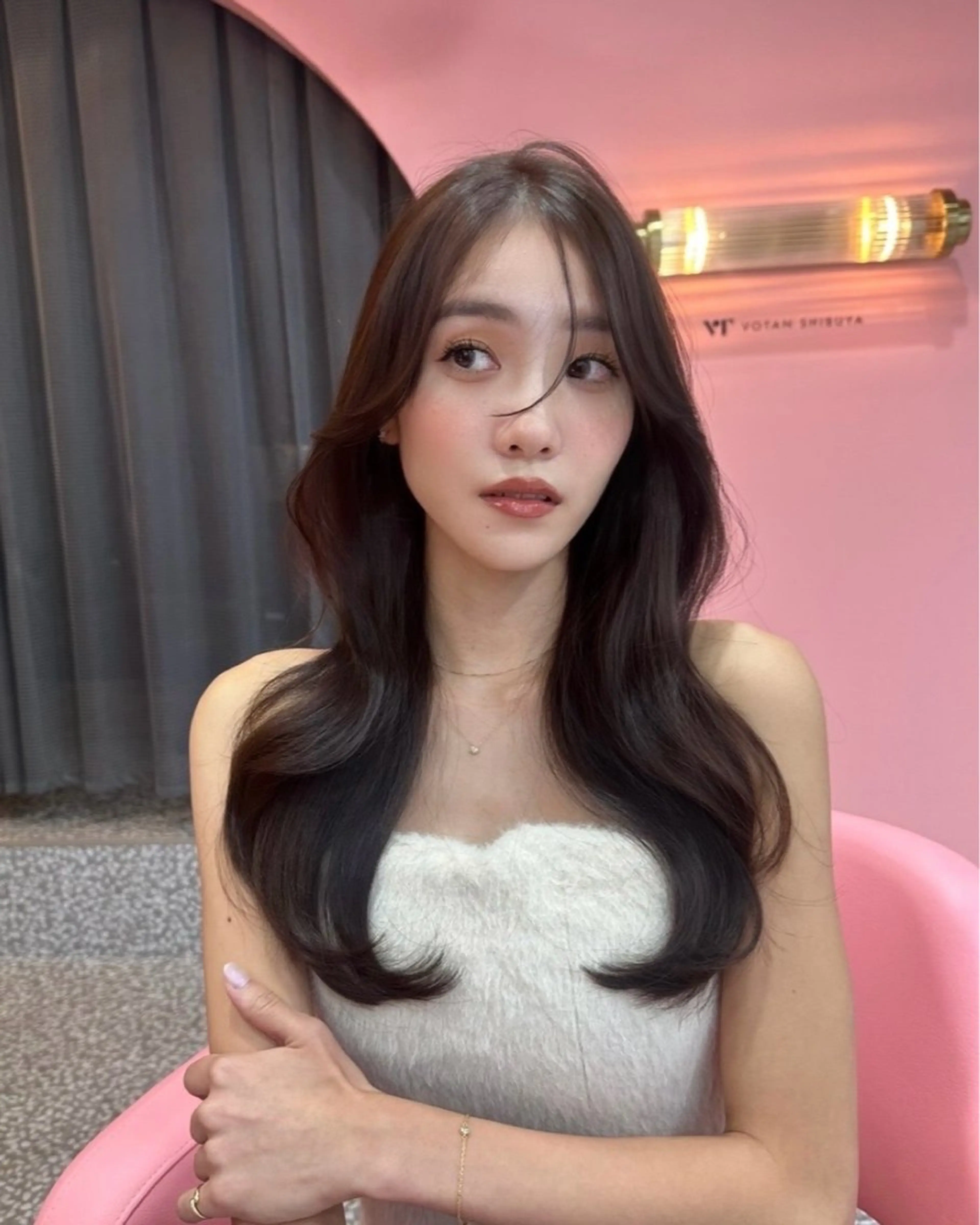 セミロング くびれヘア 透明感カラー♡ 原宿美容室￤Rinaのヘアスタイル