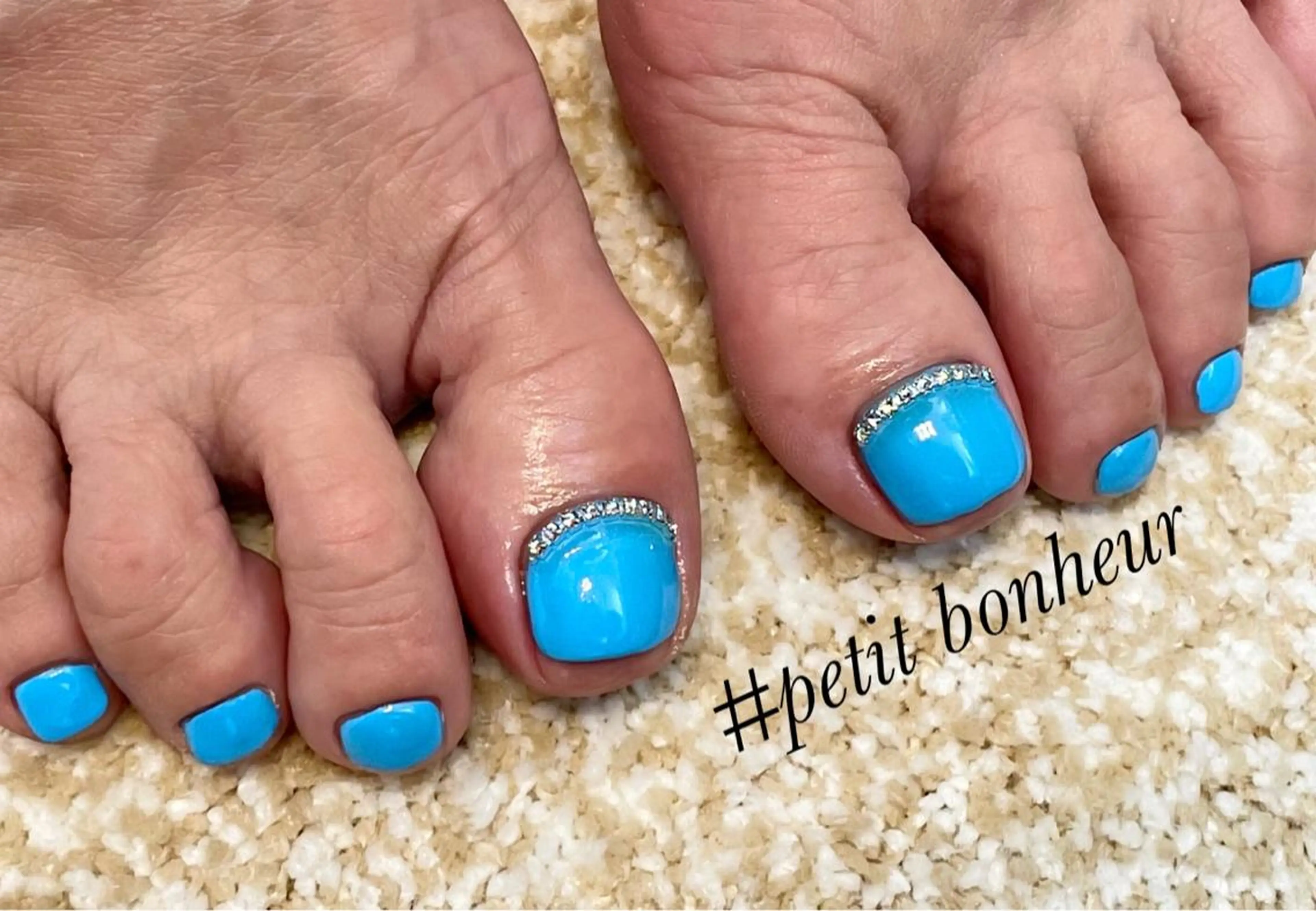 ネイル フットネイル ジェルネイル ワンカラーネイル パラジェル ストーンネイル Mas Miのネイルデザイン