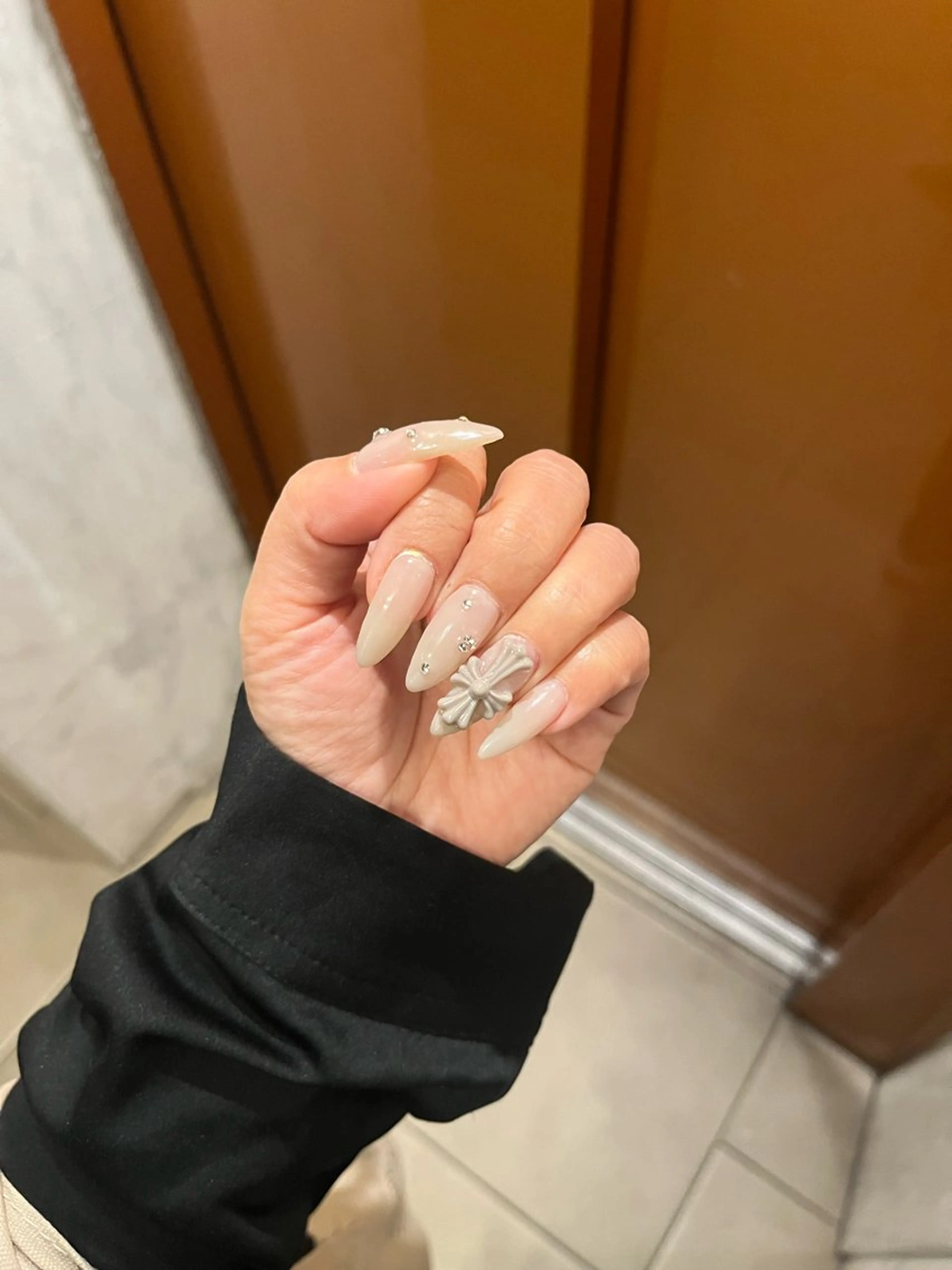 ネイル ハンドネイル anela nikaのネイルデザイン