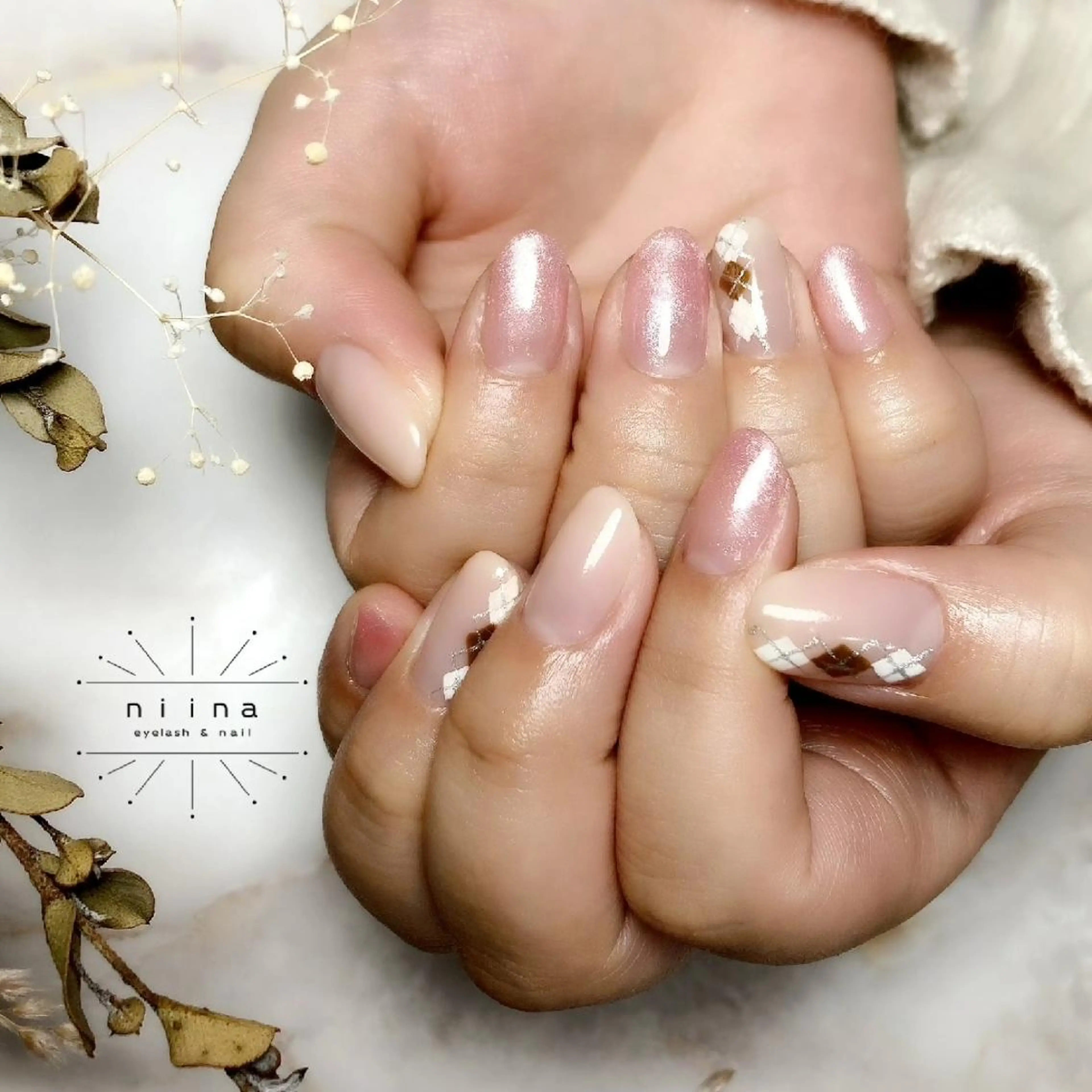 ネイル グラデーション n i i n a  -eye&nail-のマツエク・マツパデザイン